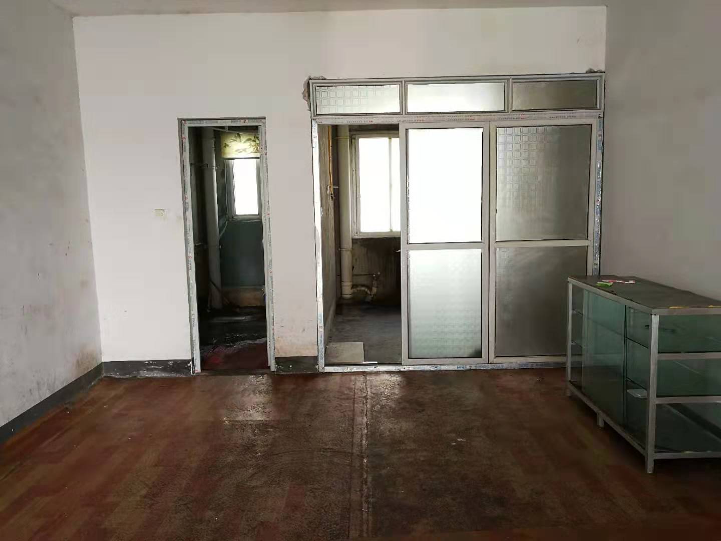 枫溪苑 4室2厅2卫 75.0万 枫溪苑 4室2厅2卫 75.0万客厅