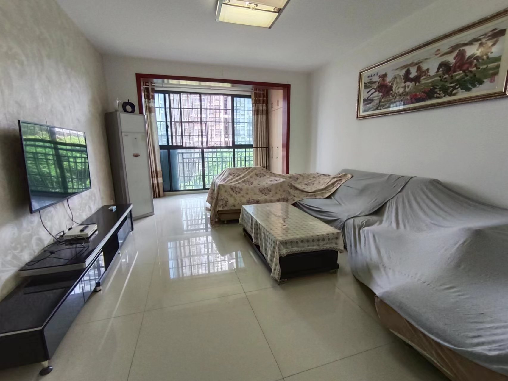 圣华名城建设北路110号  4室2厅2卫    59.8万 圣华名城建设北路110号  4室2厅2卫    59.8万客厅