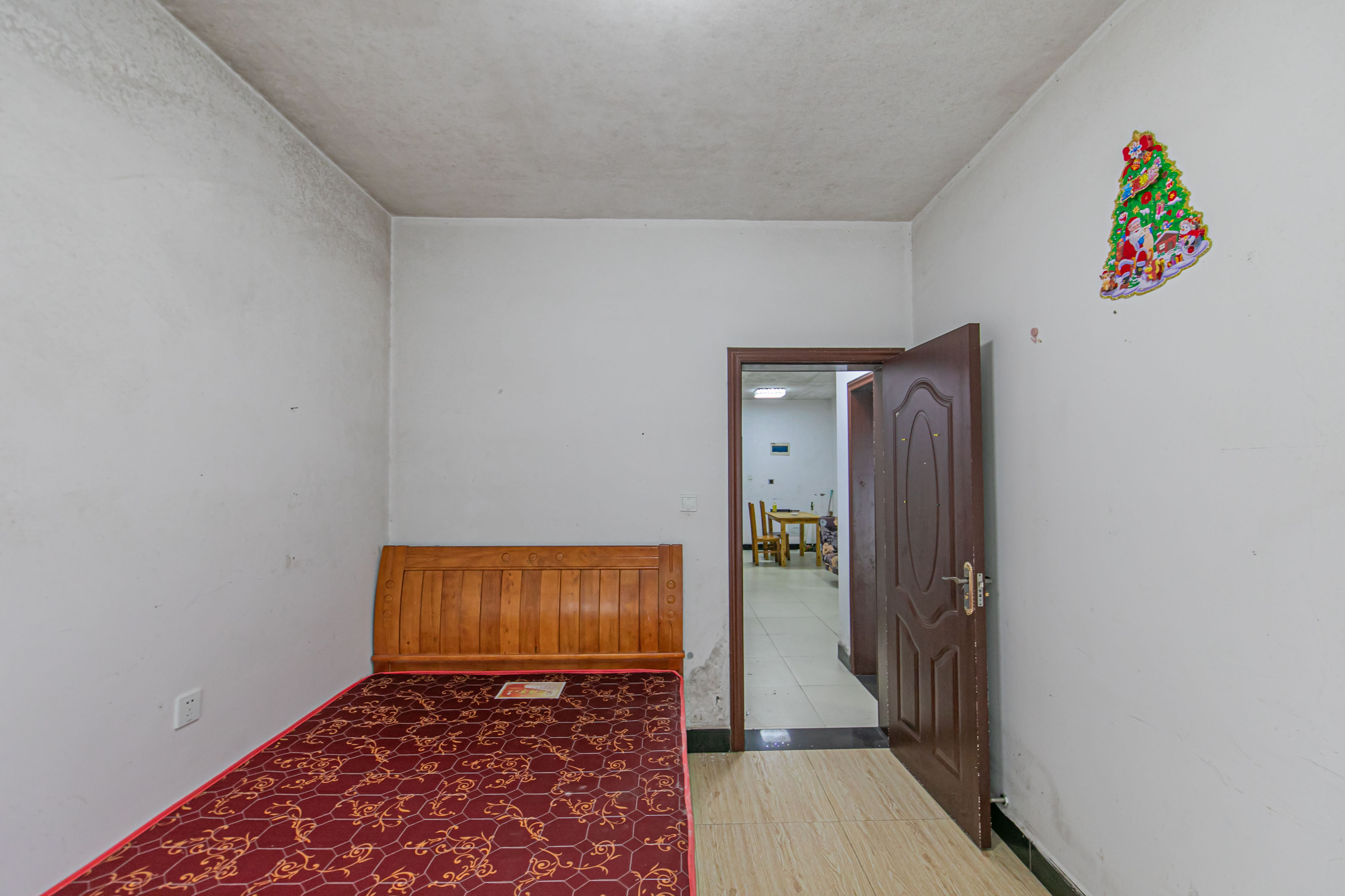 泊林晶城 3室1厅1卫 67.8万 泊林晶城 3室1厅1卫 67.8万卧室