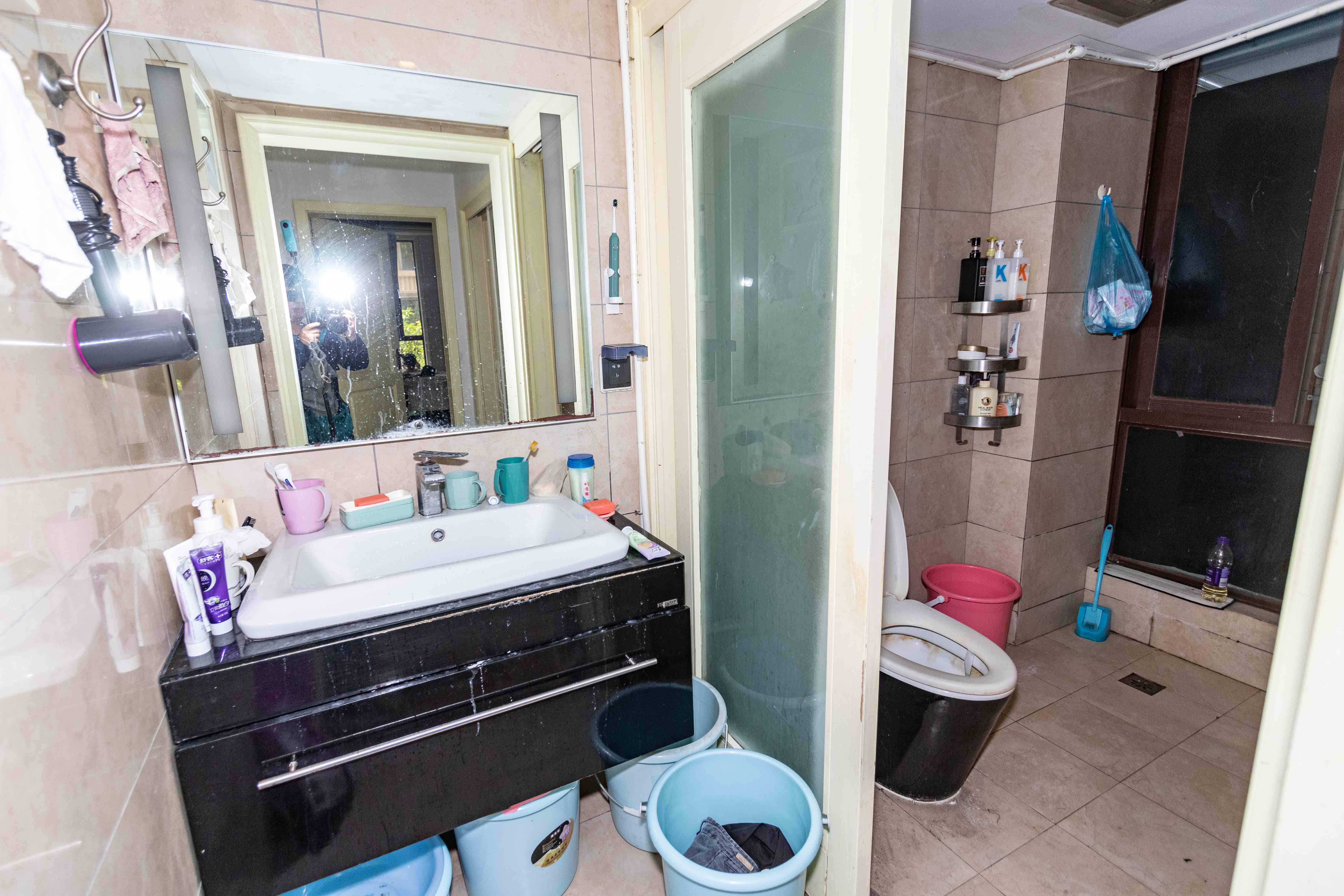 欧莱雅郡 3室2厅1卫 55.8万 欧莱雅郡 3室2厅1卫 55.8万卫生间