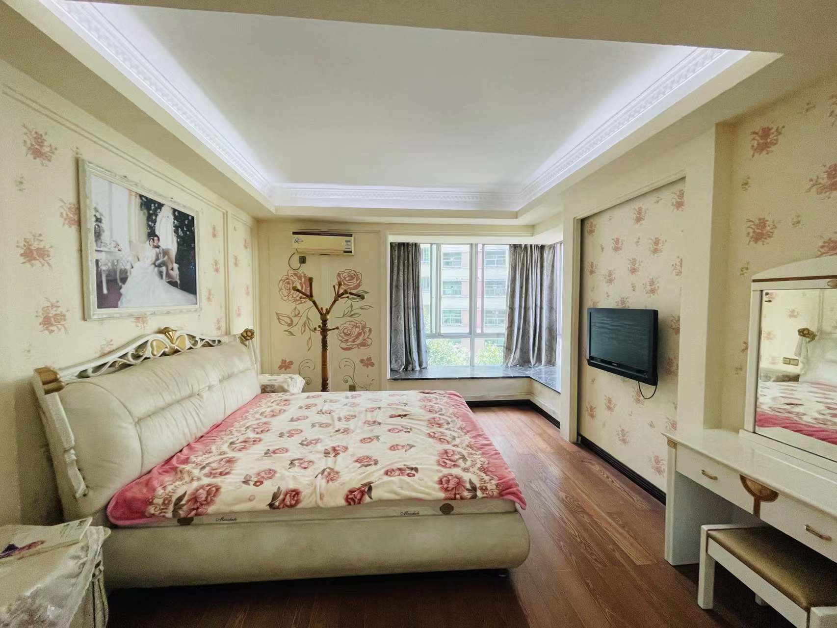 四季花园 3室2厅1卫 85.0万 四季花园 3室2厅1卫 85.0万客厅