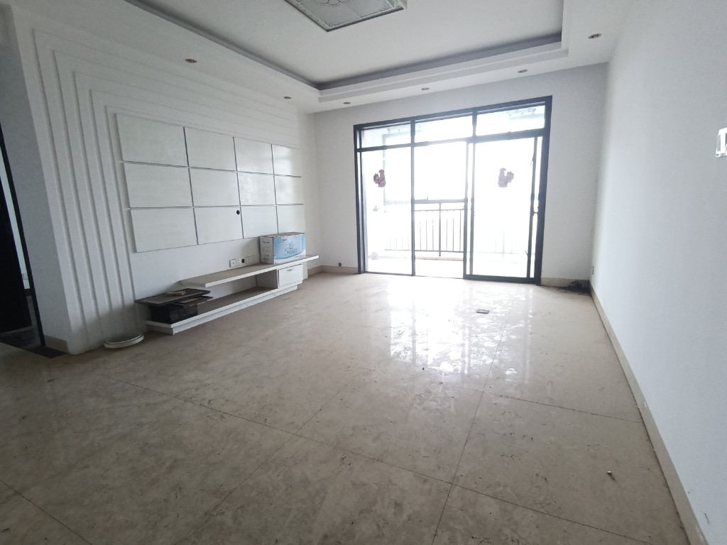 经世皇城 3室2厅1卫 72.0万 经世皇城 3室2厅1卫 72.0万客厅