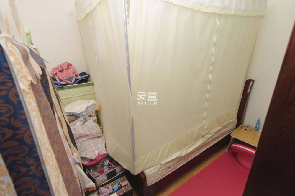 南國新城  3室2廳2衛(wèi)   105.00萬