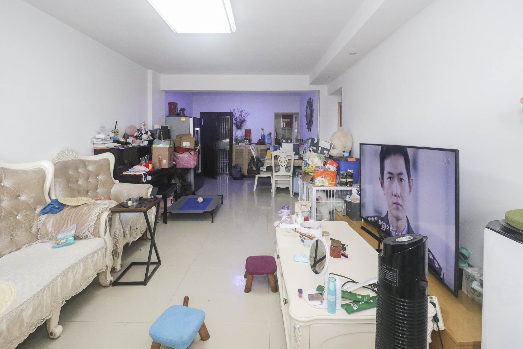 新诚小区  2室2厅1卫   66.80万客厅