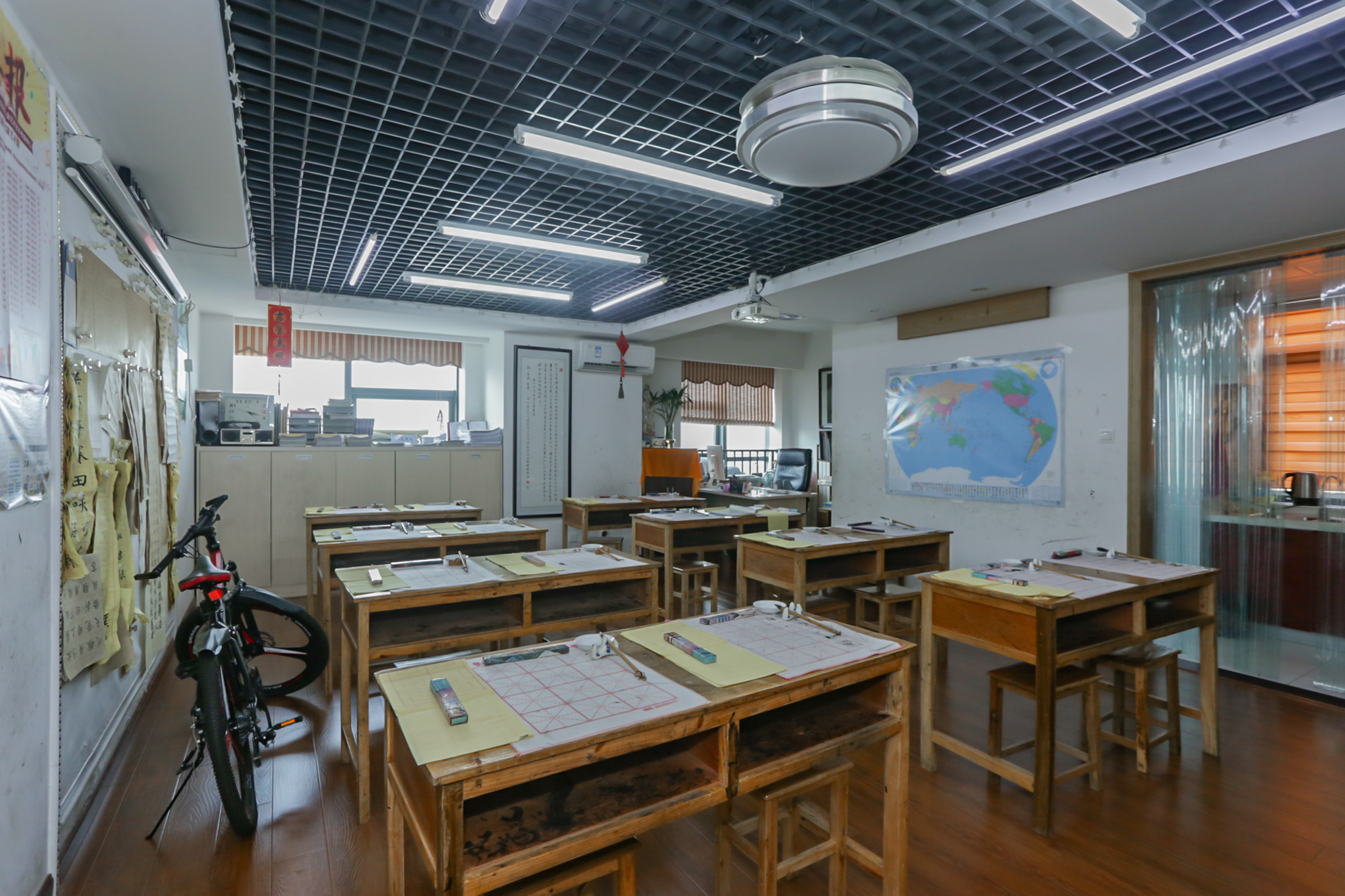 佳兴国际汇  1室1厅1卫   28.70万客厅