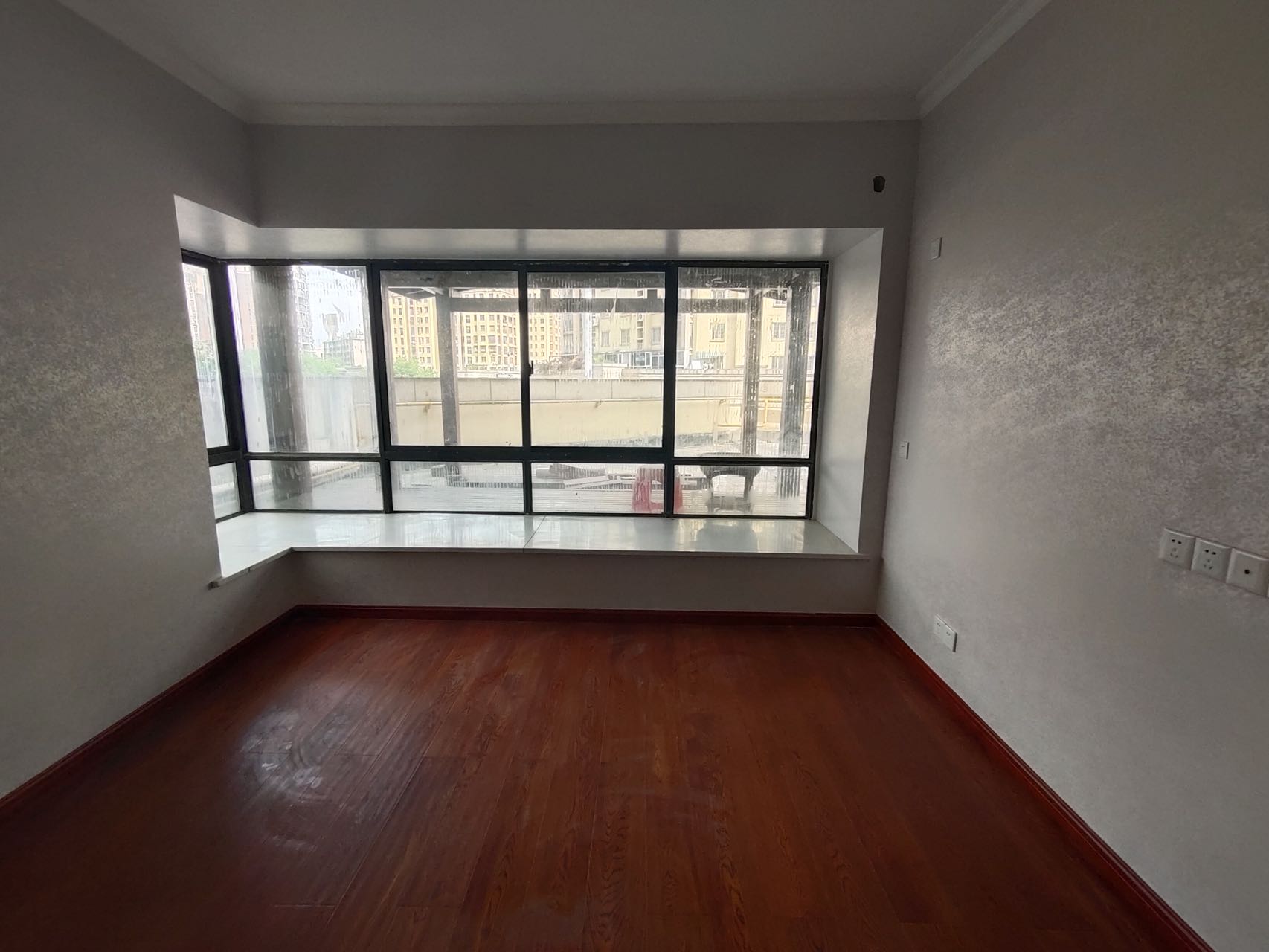 玫瑰名城榕树园 3室2厅2卫 95.0万 玫瑰名城榕树园 3室2厅2卫 95.0万客厅