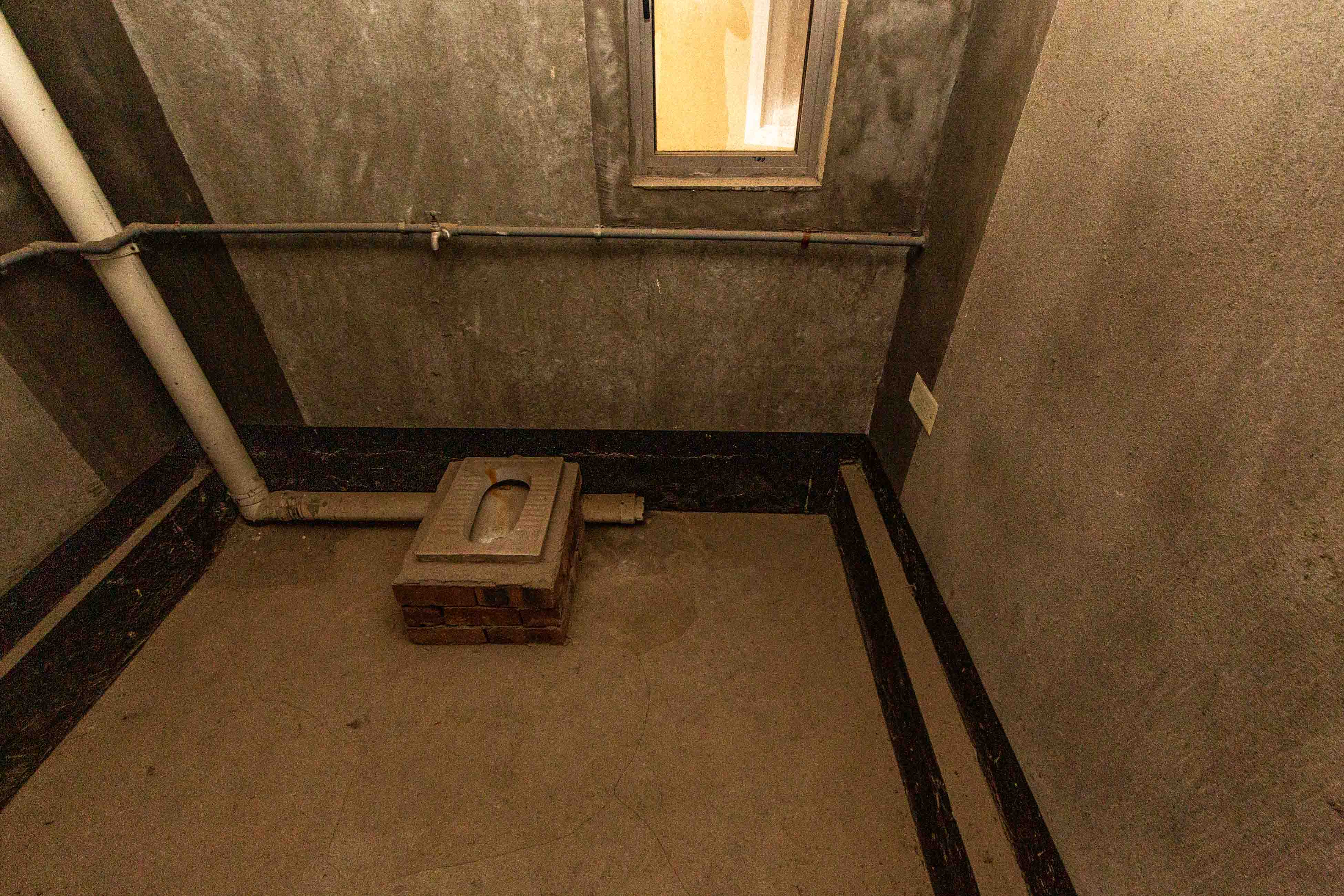 托斯卡纳  4室2厅2卫   243.00万客厅