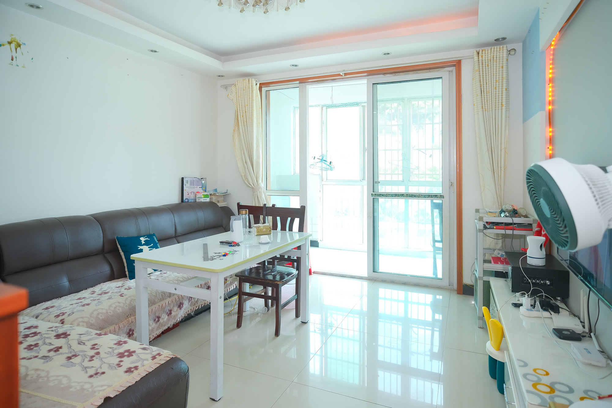 长丰星城 3室2厅1卫 45.8万 长丰星城 3室2厅1卫 45.8万客厅