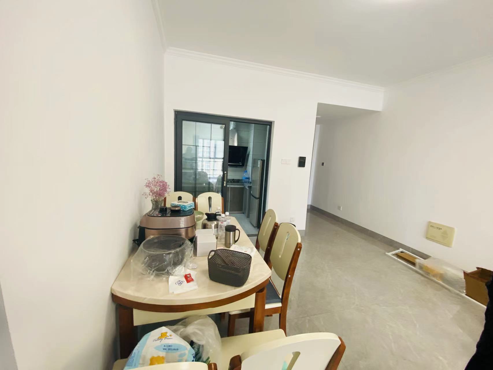 奥园广场  3室2厅1卫    100.0万 奥园广场  3室2厅1卫    100.0万客厅