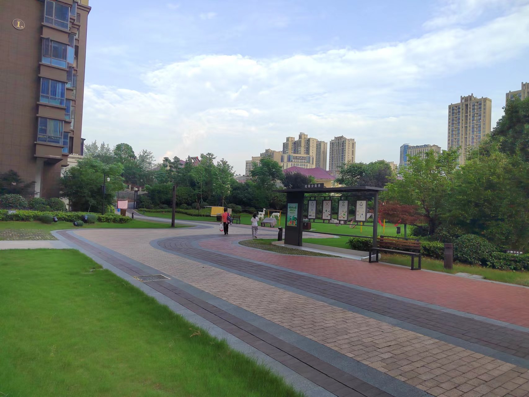 城发锦城 3室2厅2卫 77.0万 城发锦城 3室2厅2卫 77.0万客厅