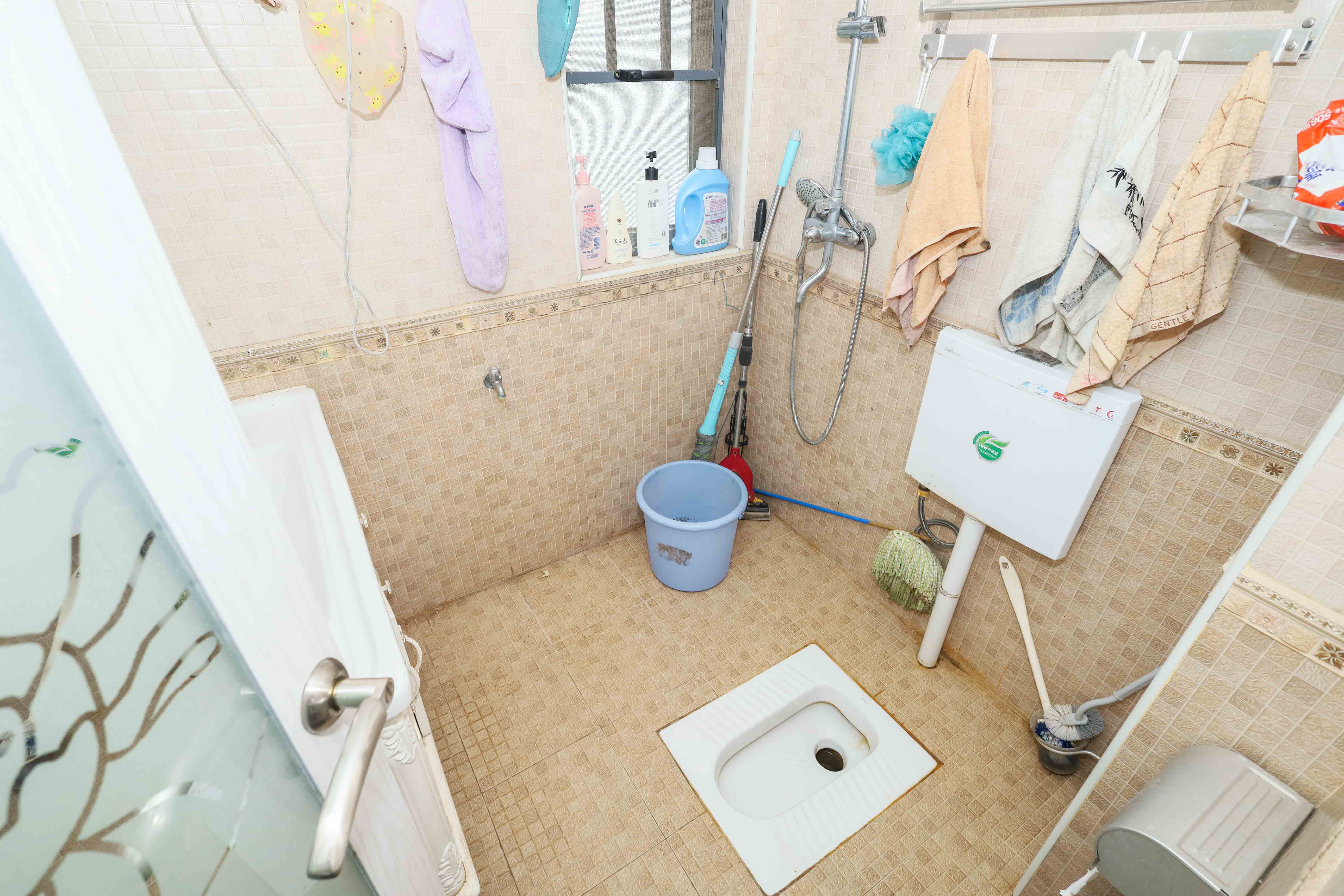 中海梅溪湖壹號  3室2廳2衛(wèi)    230.0萬衛(wèi)生間