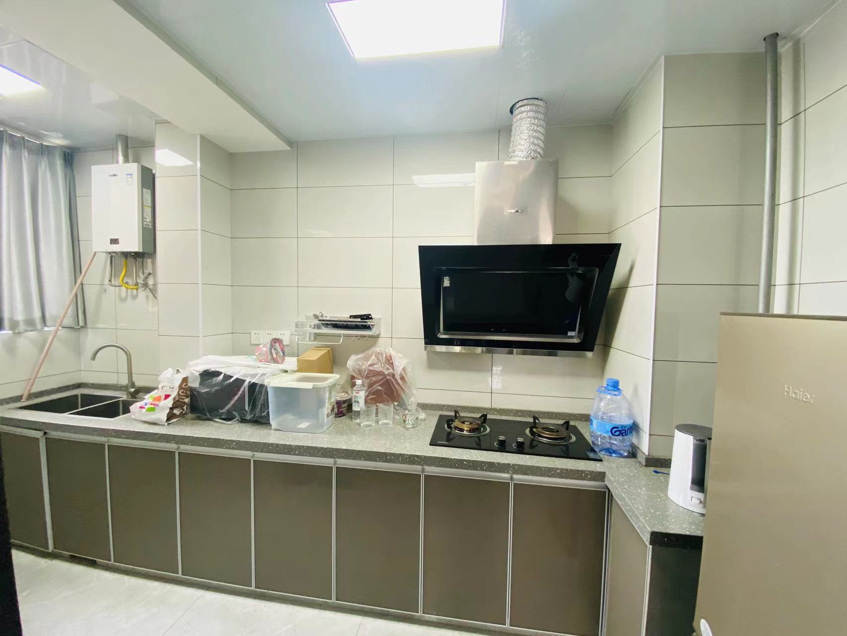 奥园广场  3室2厅1卫    100.0万 奥园广场  3室2厅1卫    100.0万客厅