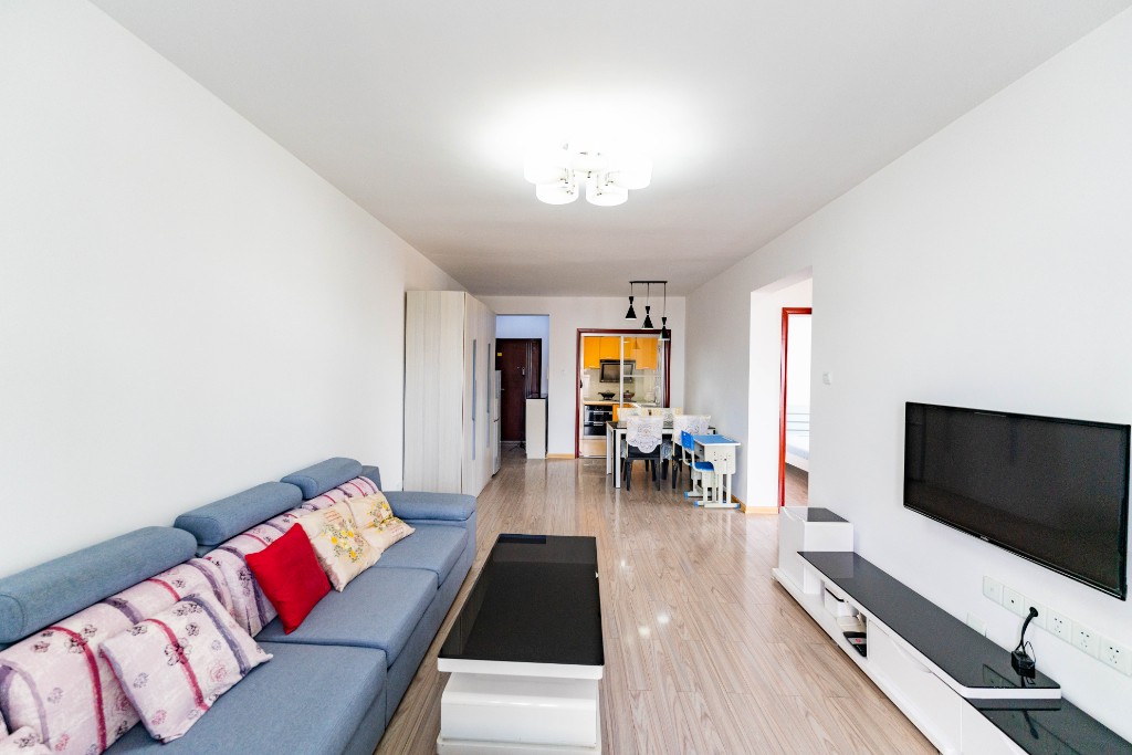 万芙锦城  2室2厅1卫    58.0万 万芙锦城  2室2厅1卫    58.0万