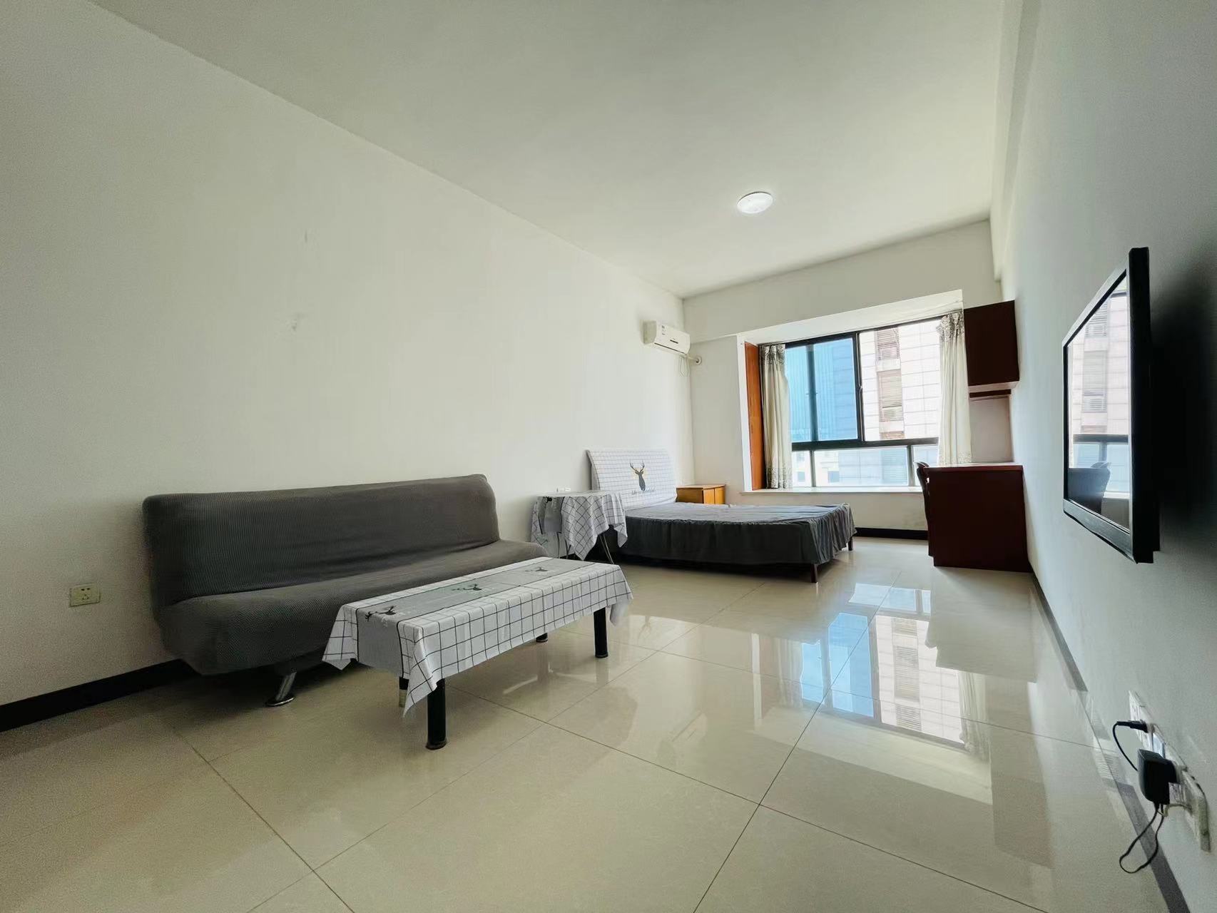 慈善大厦  1室1厅1卫    29.8万 慈善大厦  1室1厅1卫    29.8万客厅