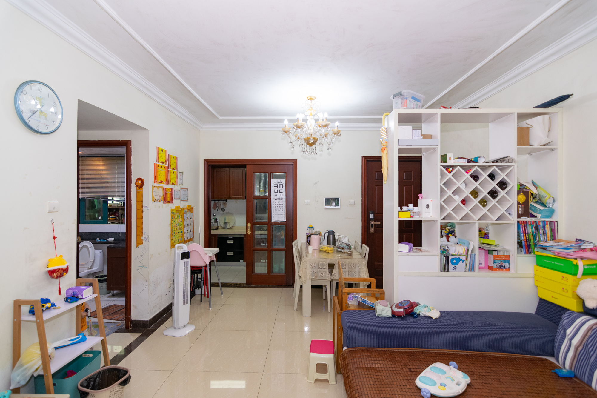 恒大名都 3室2厅2卫 81.8万 恒大名都 3室2厅2卫 81.8万客厅