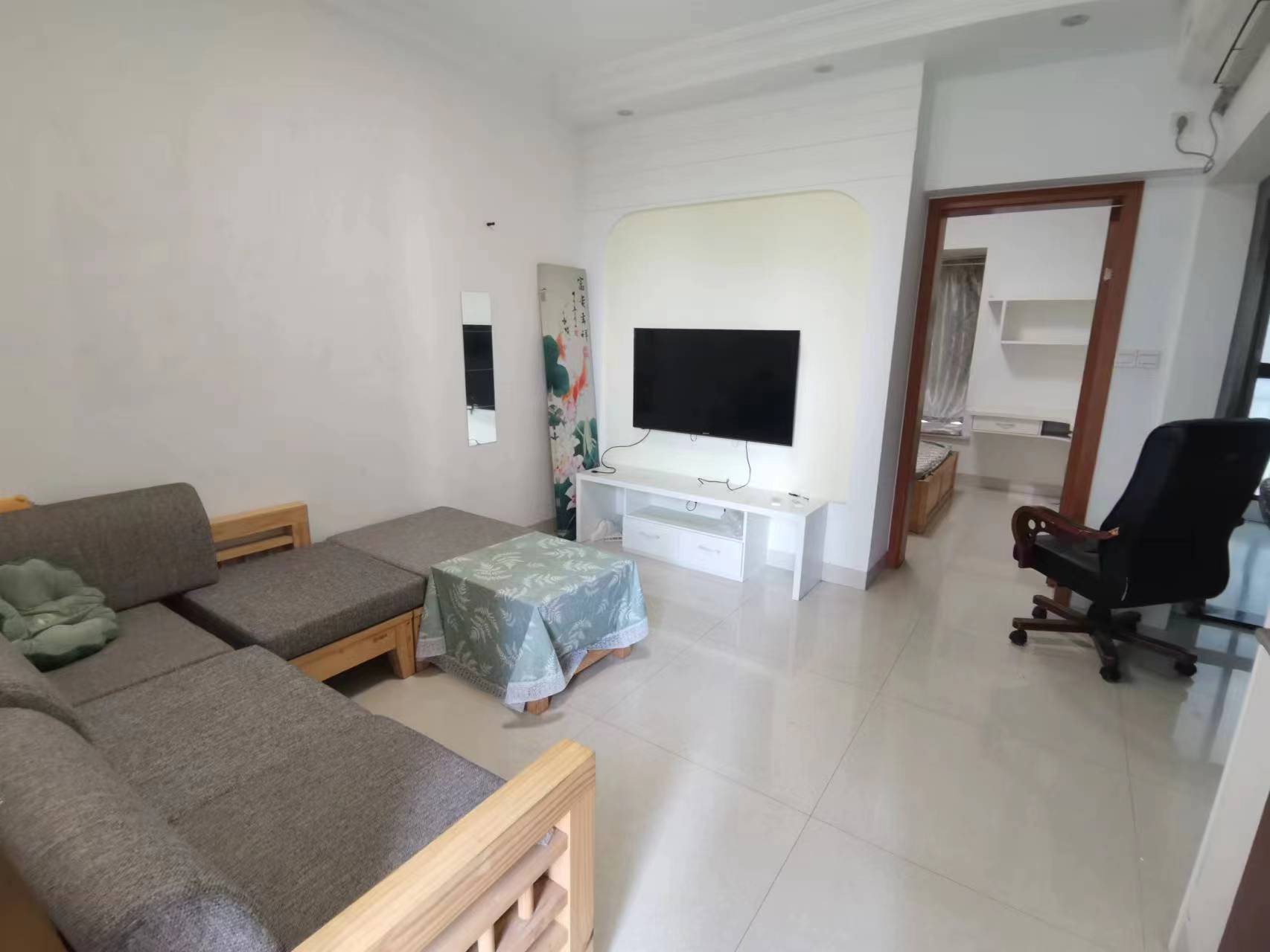 美的城二期 1室1厅1卫 40.0万 美的城二期 1室1厅1卫 40.0万客厅