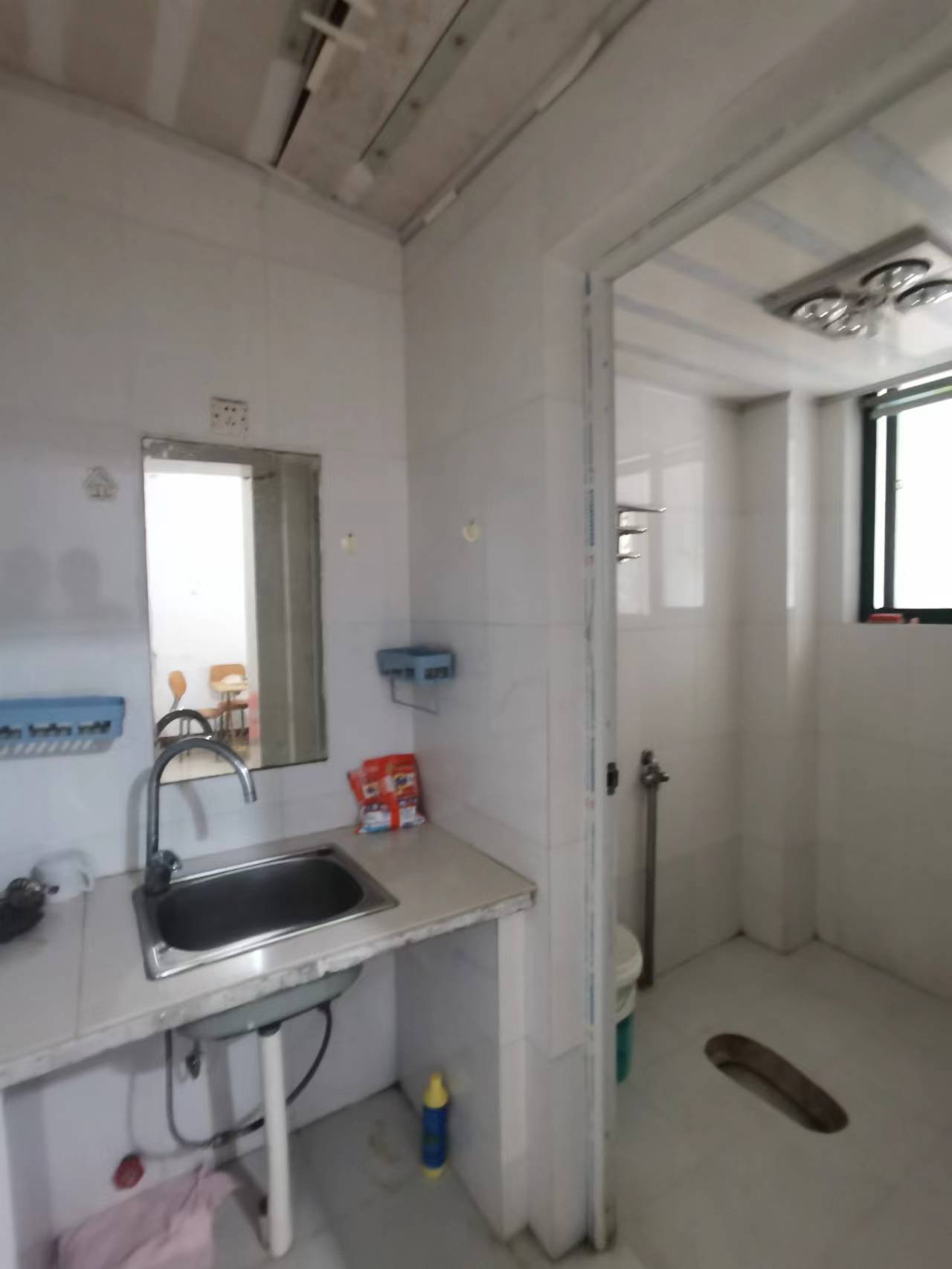 圣华名城建设北路110号 2室2厅2卫 38.0万 圣华名城建设北路110号 2室2厅2卫 38.0万客厅