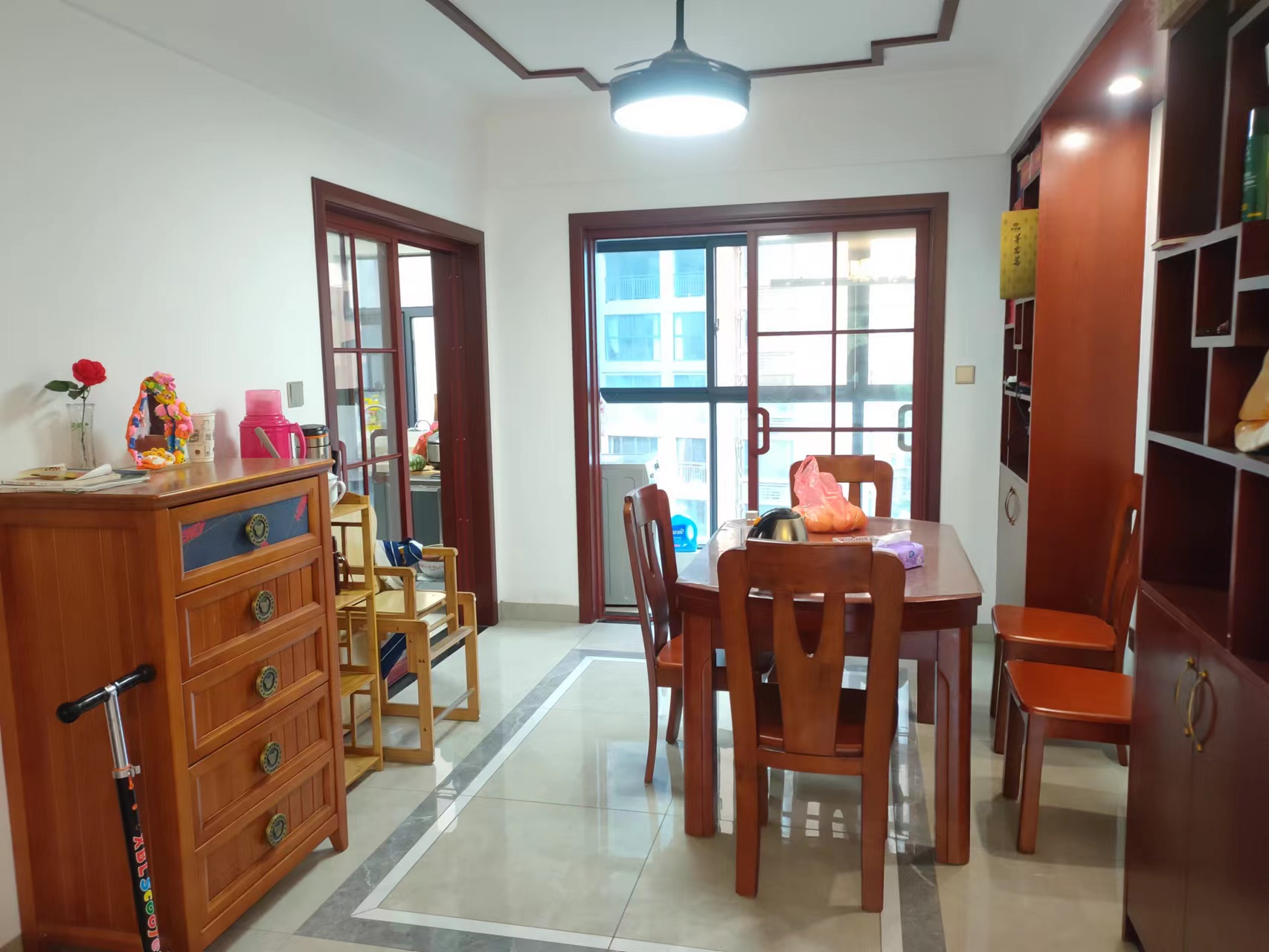 城市公园 5室2厅2卫 115.0万 城市公园 5室2厅2卫 115.0万客厅