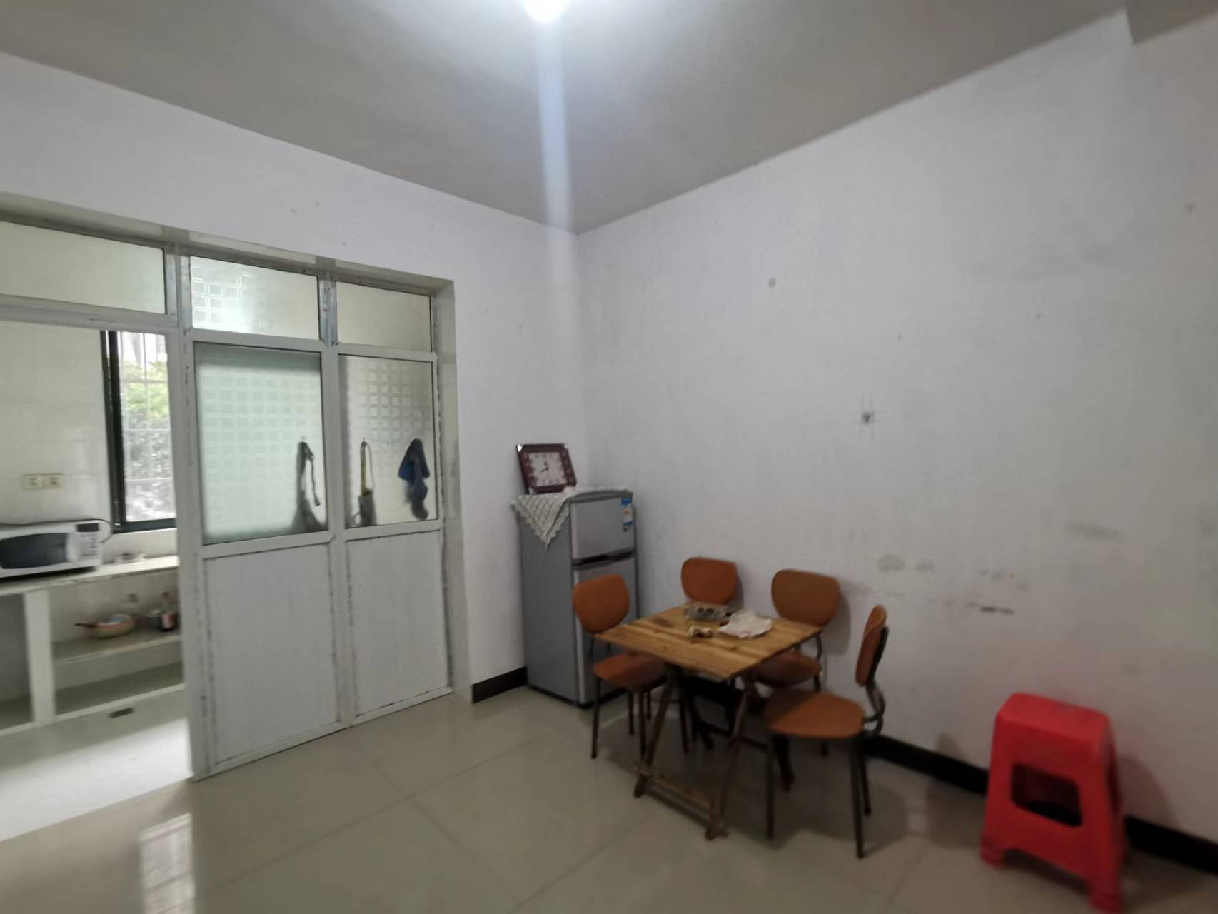 圣华名城建设北路110号 2室2厅2卫 38.0万 圣华名城建设北路110号 2室2厅2卫 38.0万客厅