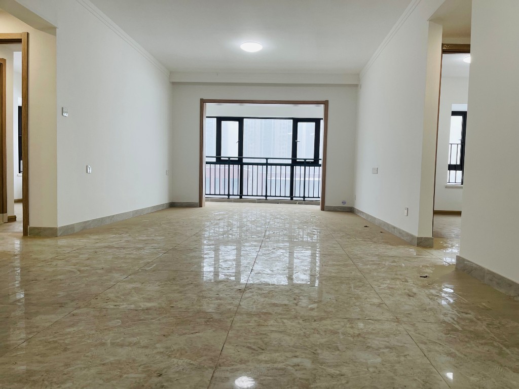 美的翰城 4室2厅2卫 95.0万 美的翰城 4室2厅2卫 95.0万客厅