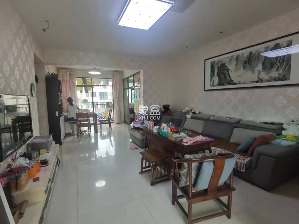 中央皇庭  3室2厅1卫    56.8万