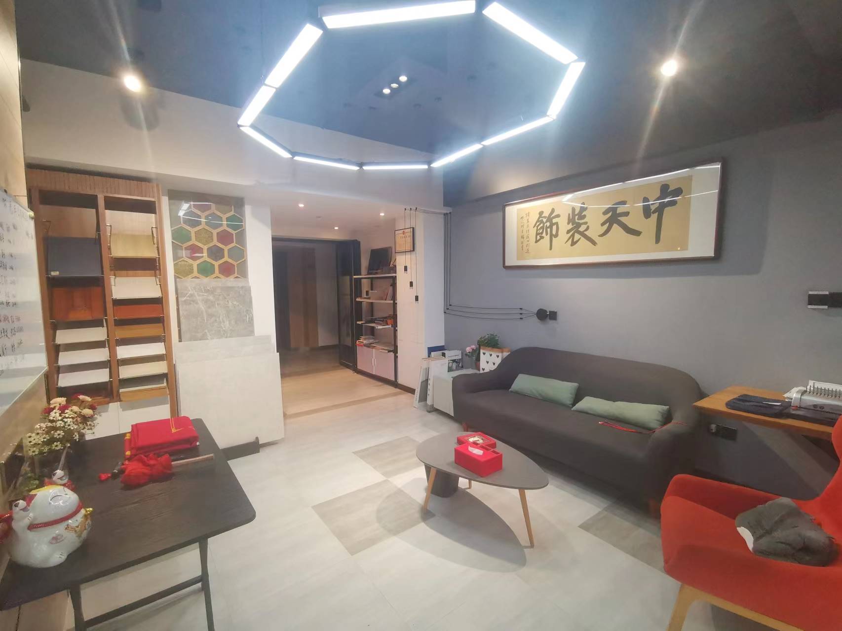 国际公馆(美的时代广场) 1室1厅1卫 32.0万 国际公馆(美的时代广场) 1室1厅1卫 32.0万客厅