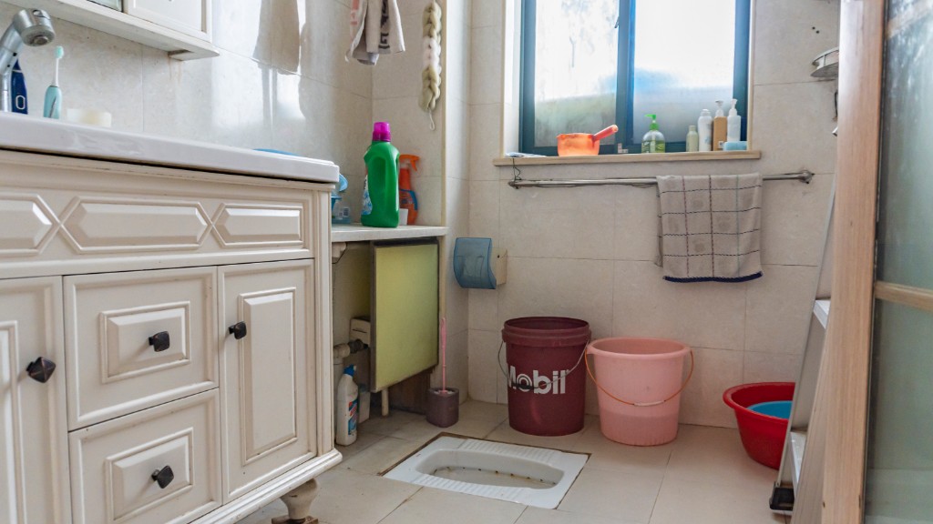 桃花里 2室2厅1卫 58.8万 桃花里 2室2厅1卫 58.8万客厅