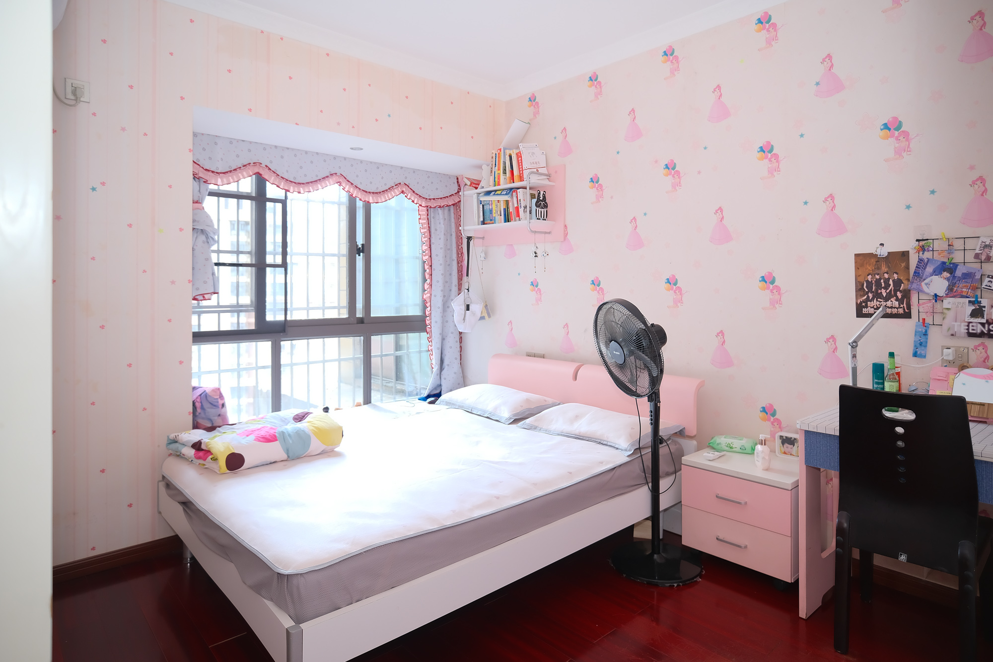 好望谷 4室2厅2卫 104.8万 好望谷 4室2厅2卫 104.8万卧室