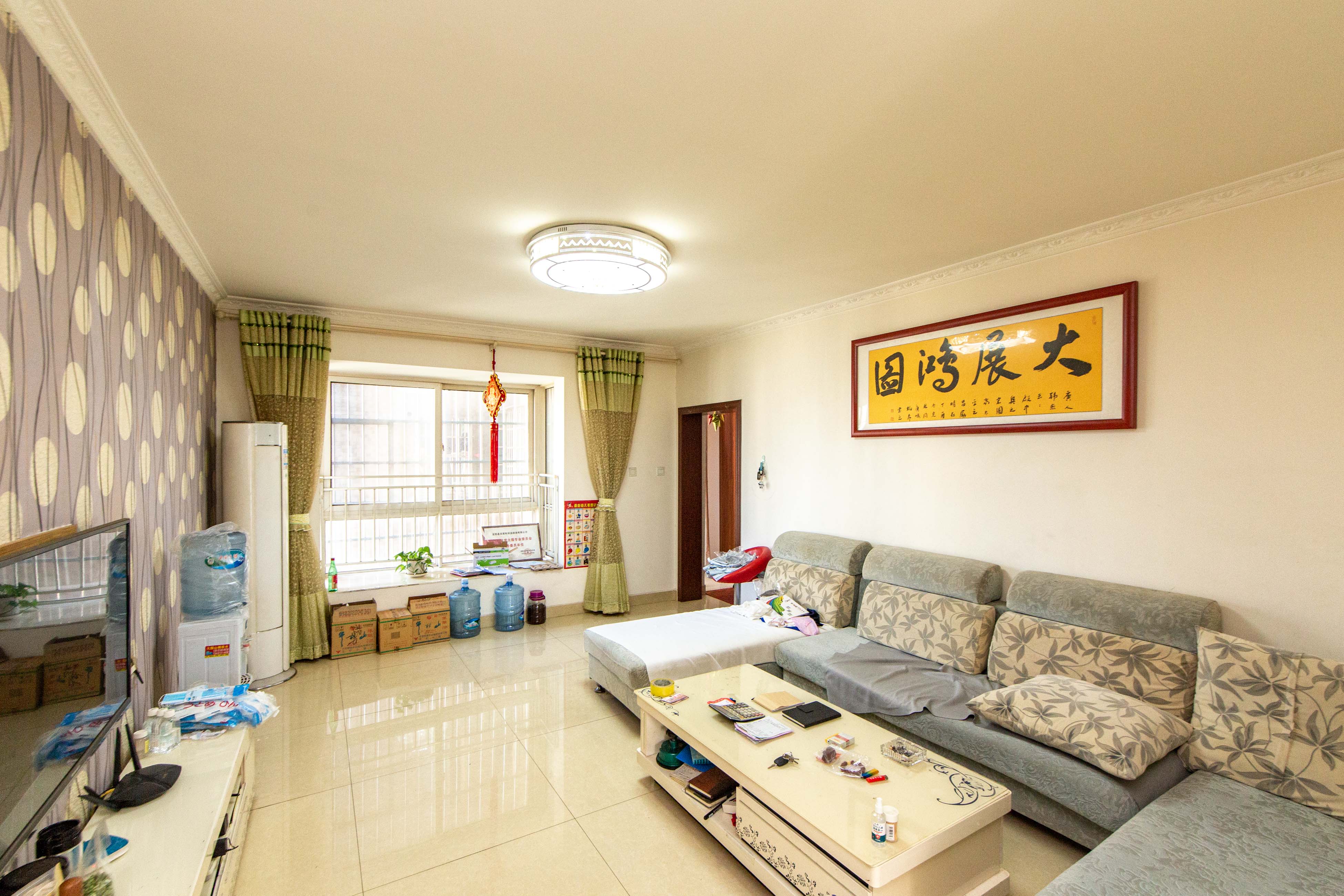 恒丰天湘华庭  3室2厅2卫    99.0万客厅