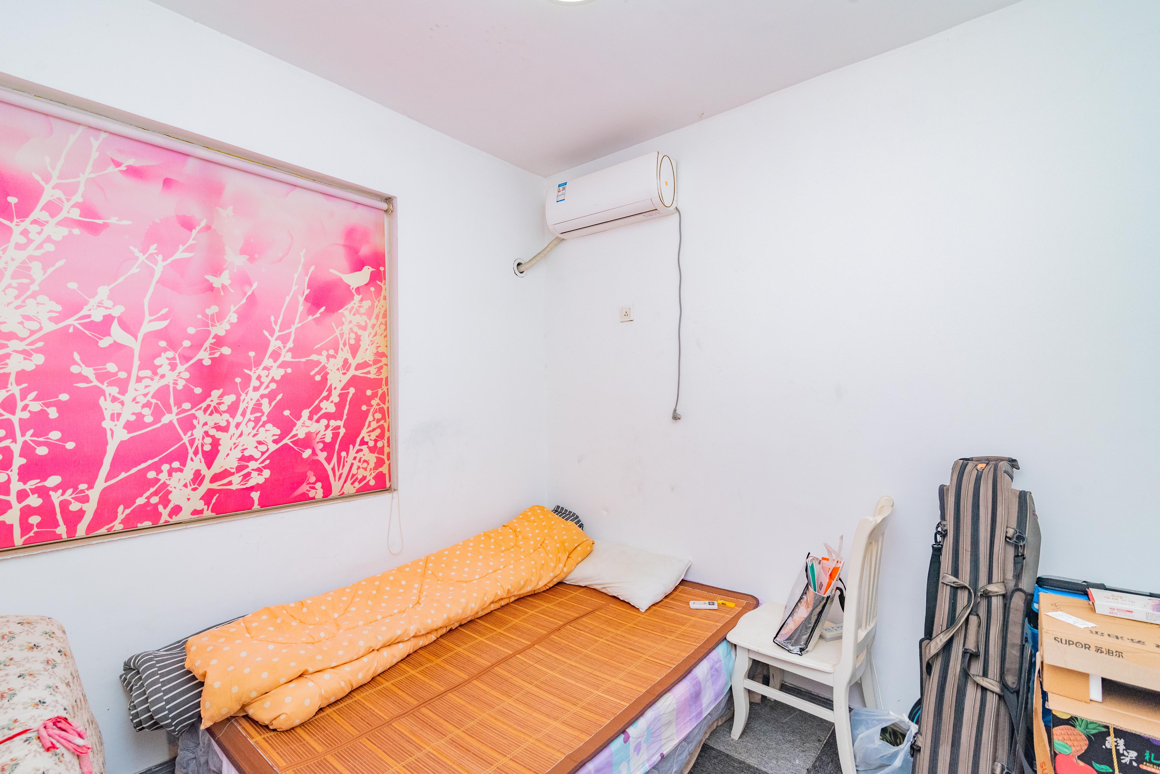 紫晶城 3室2厅1卫 70.0万 紫晶城 3室2厅1卫 70.0万卧室