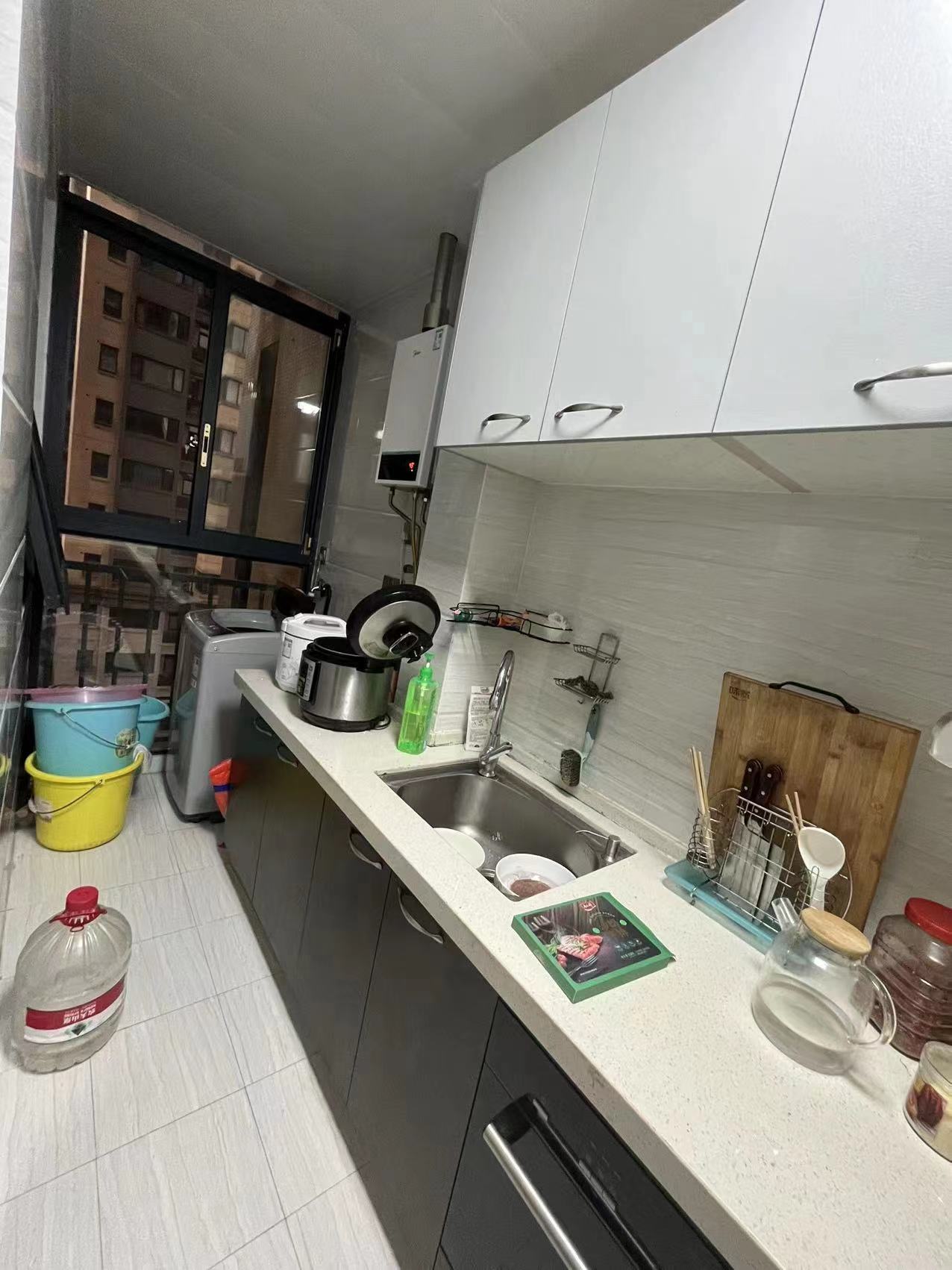 新桂广场 2室2厅1卫 63.0万 新桂广场 2室2厅1卫 63.0万客厅