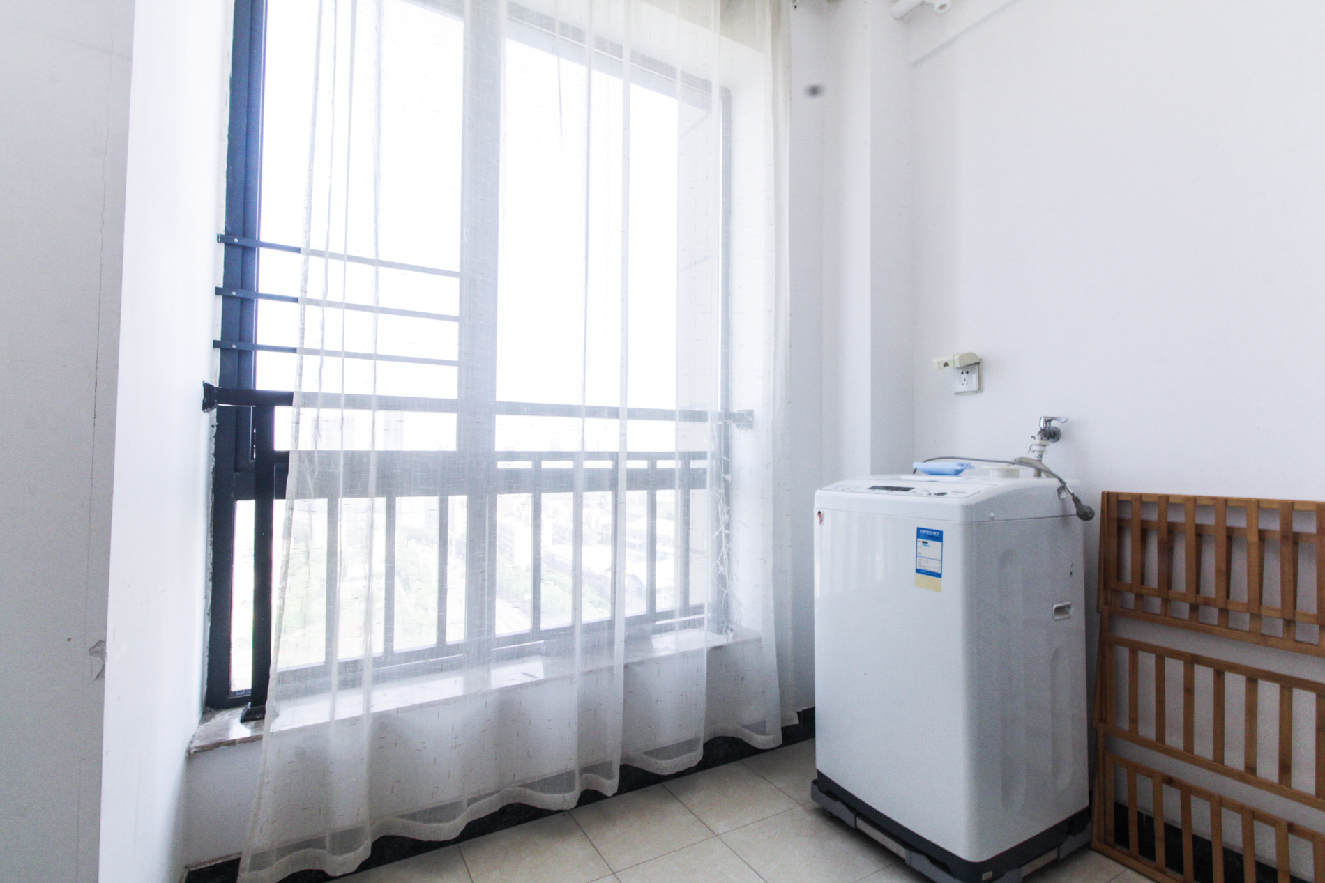 中建木蓮工社  1室1廳1衛(wèi)    48.8萬(wàn)陽(yáng)臺(tái)