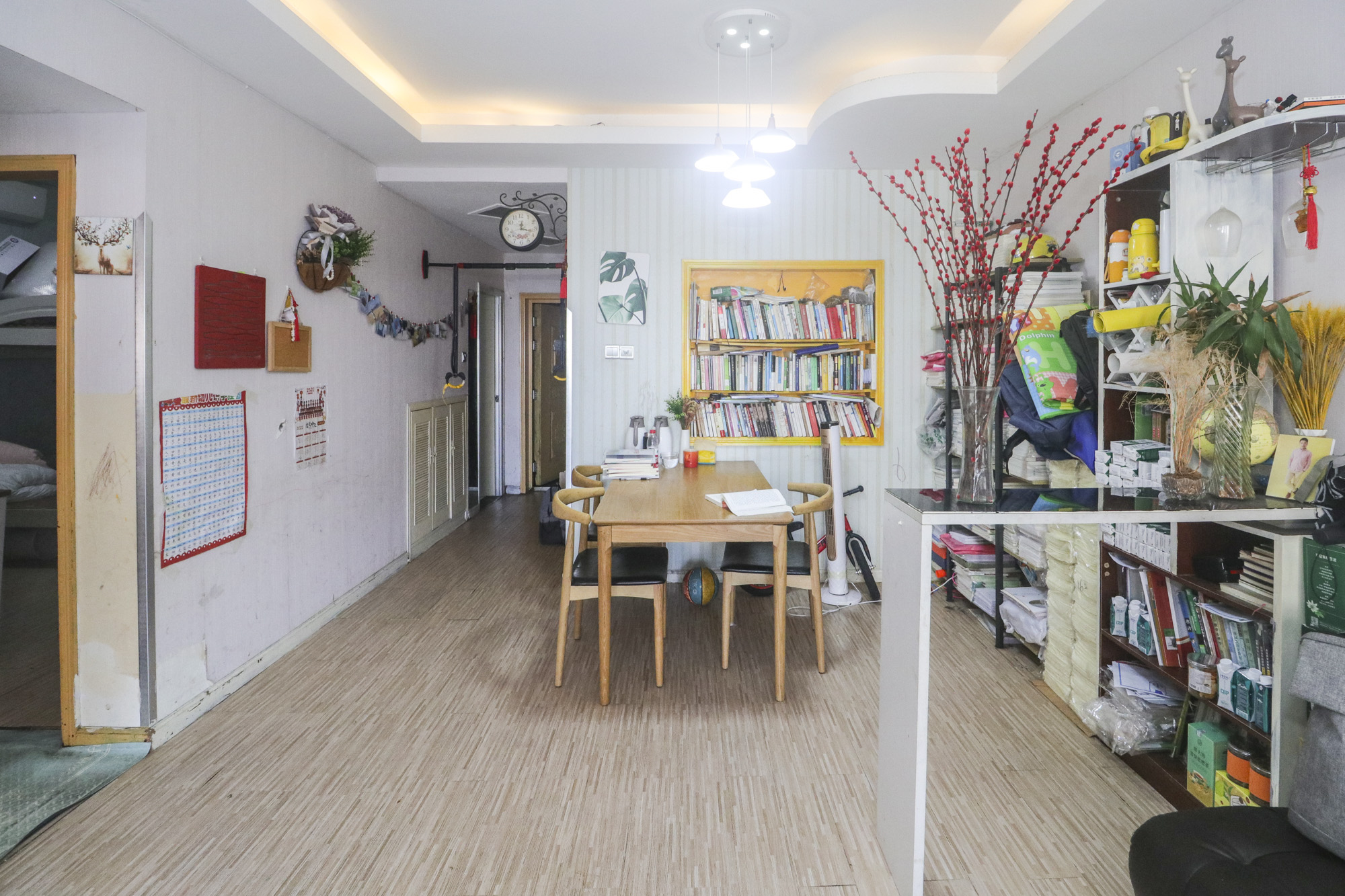 德润园 2室2厅1卫 67.0万 德润园 2室2厅1卫 67.0万客厅