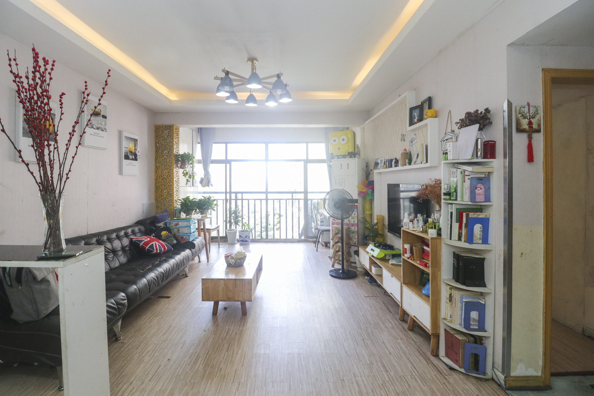 德润园 2室2厅1卫 67.0万 德润园 2室2厅1卫 67.0万客厅