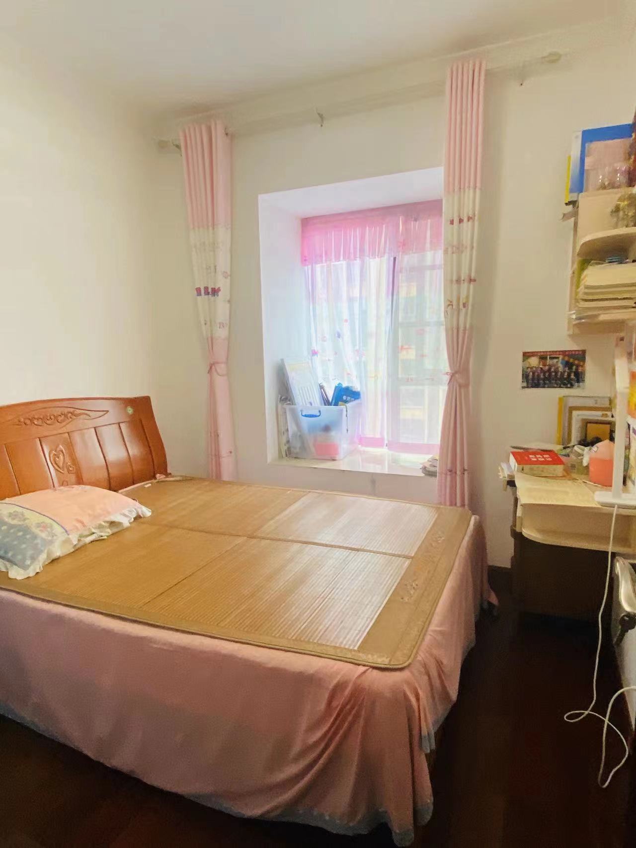 慧谷阳光 3室2厅1卫 75.80万 慧谷阳光 3室2厅1卫 75.80万客厅