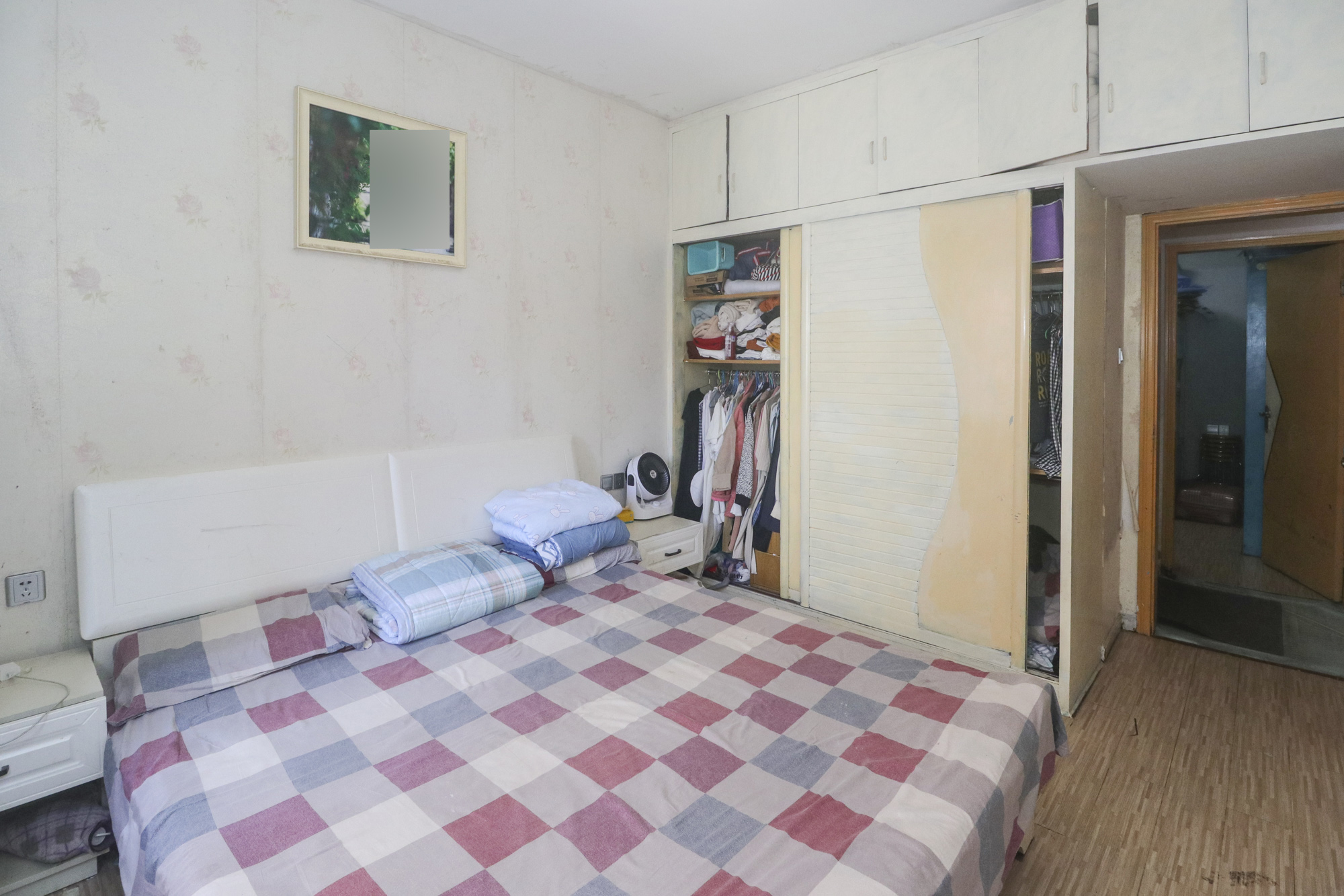 德润园 2室2厅1卫 67.0万 德润园 2室2厅1卫 67.0万卧室