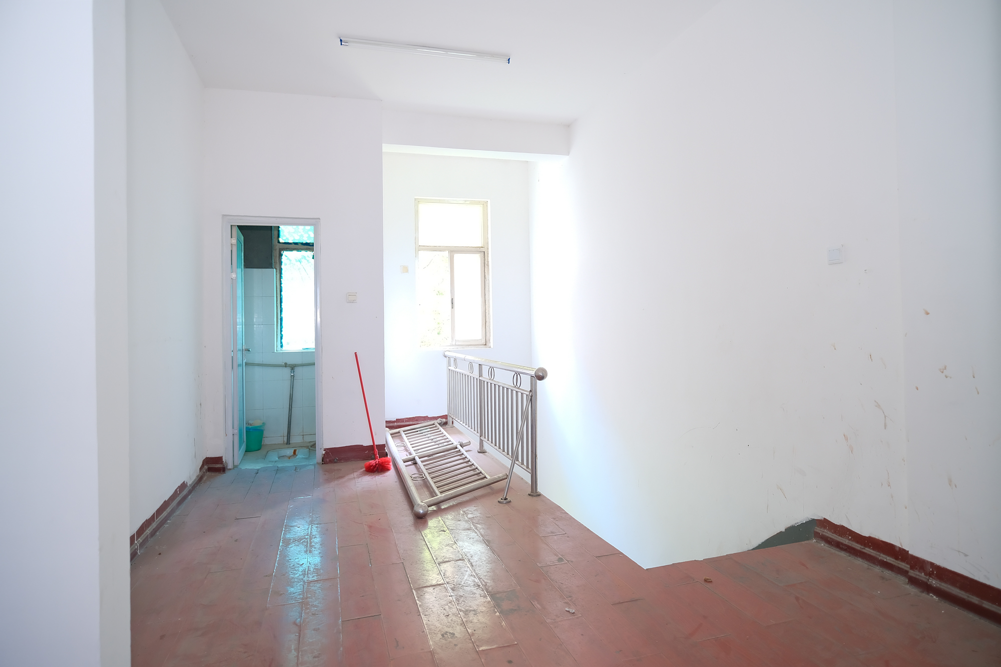 山水人家三期 1室1厅1卫 180.0万 山水人家三期 1室1厅1卫 180.0万其他