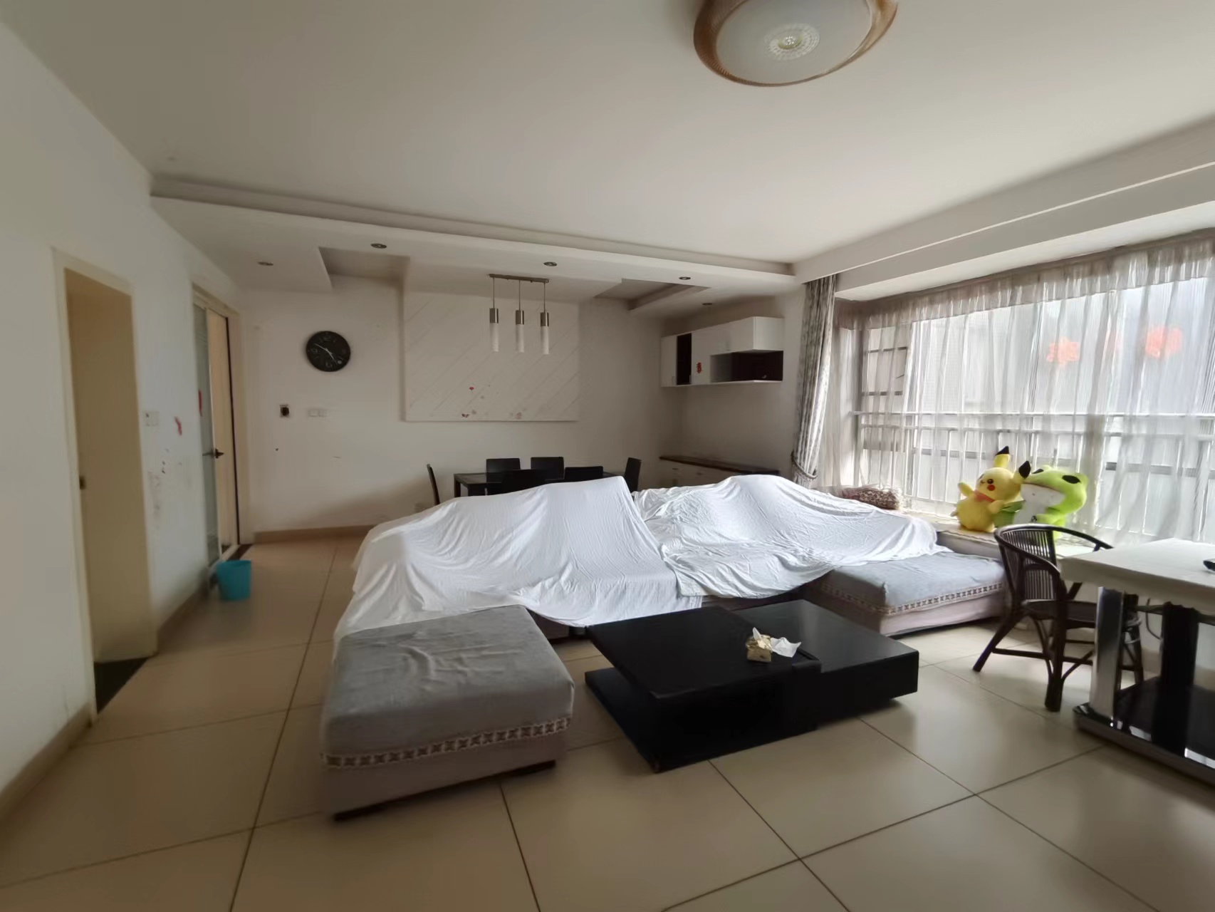 城市风景  4室2厅2卫    100.0万 城市风景  4室2厅2卫    100.0万客厅