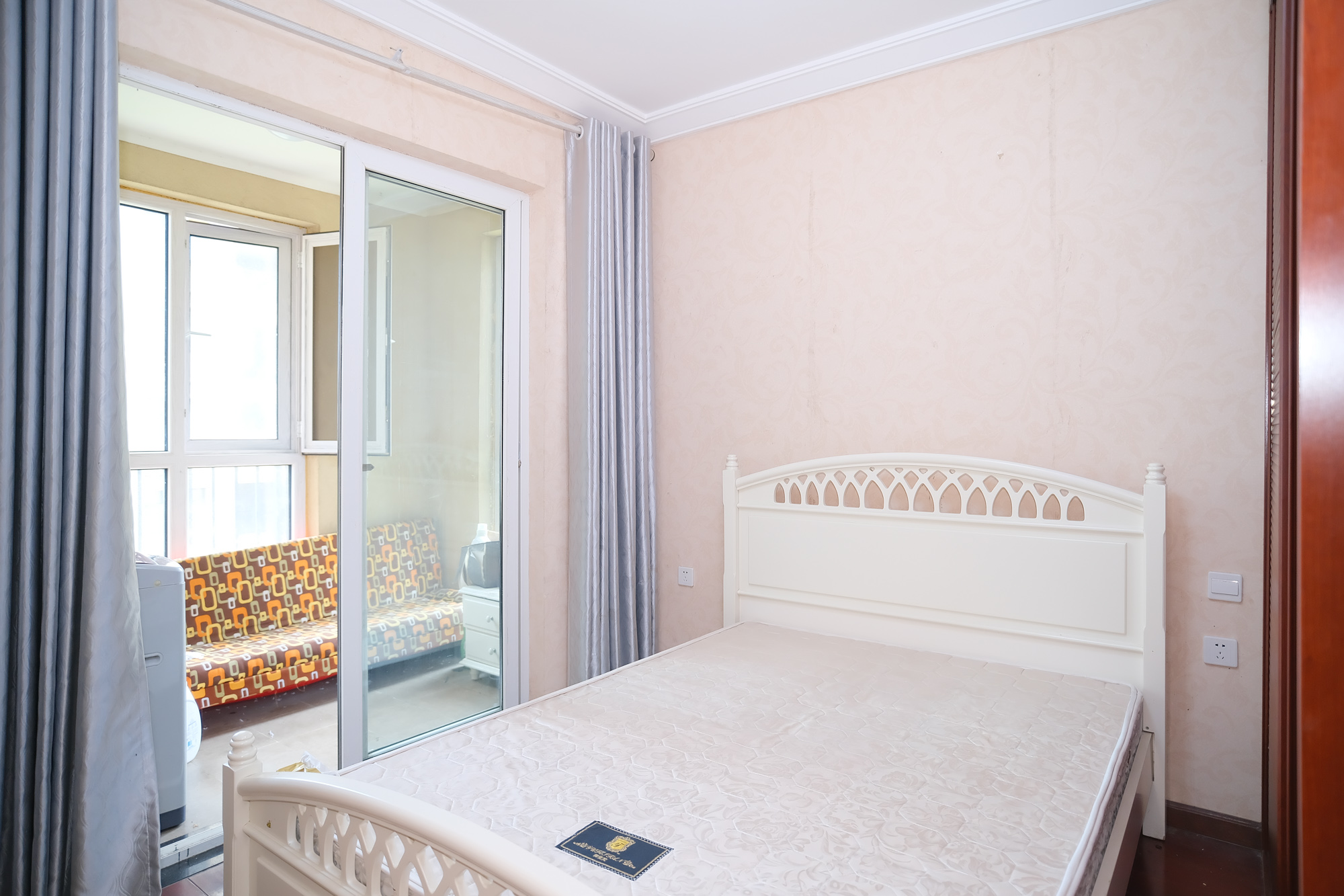 郡原居里 3室2厅1卫 50.0万 郡原居里 3室2厅1卫 50.0万卧室