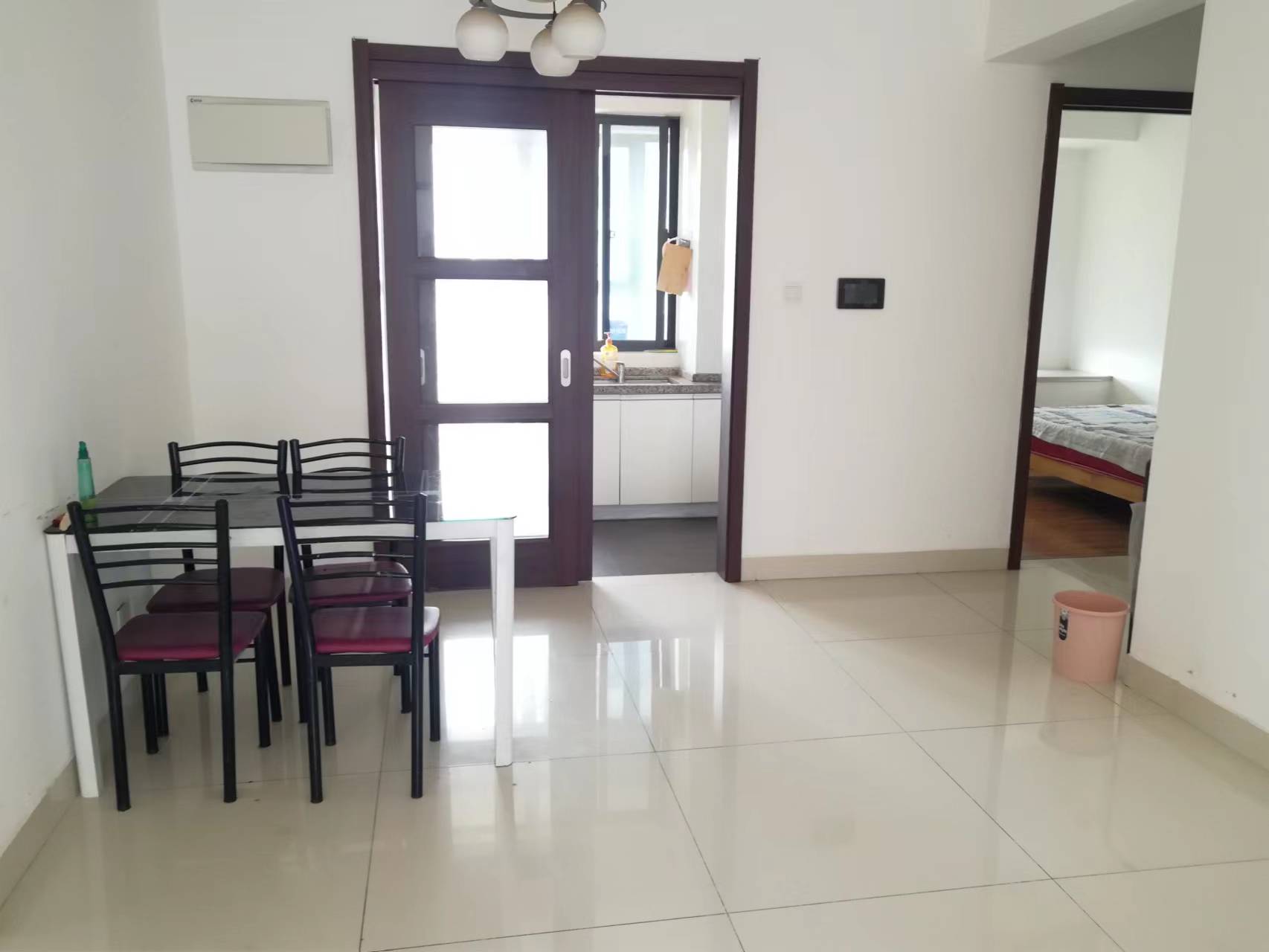 碧桂园 3室2厅2卫 59.8万 碧桂园 3室2厅2卫 59.8万客厅