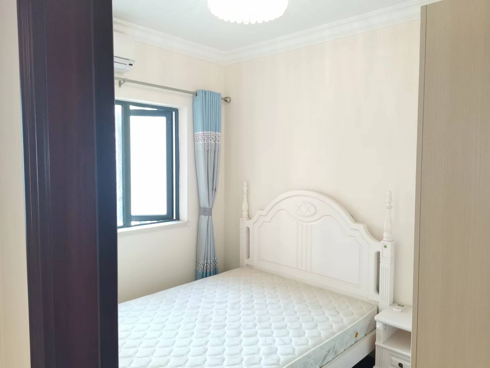 恒大华府  3室2厅2卫    65.5万 恒大华府  3室2厅2卫    65.5万客厅