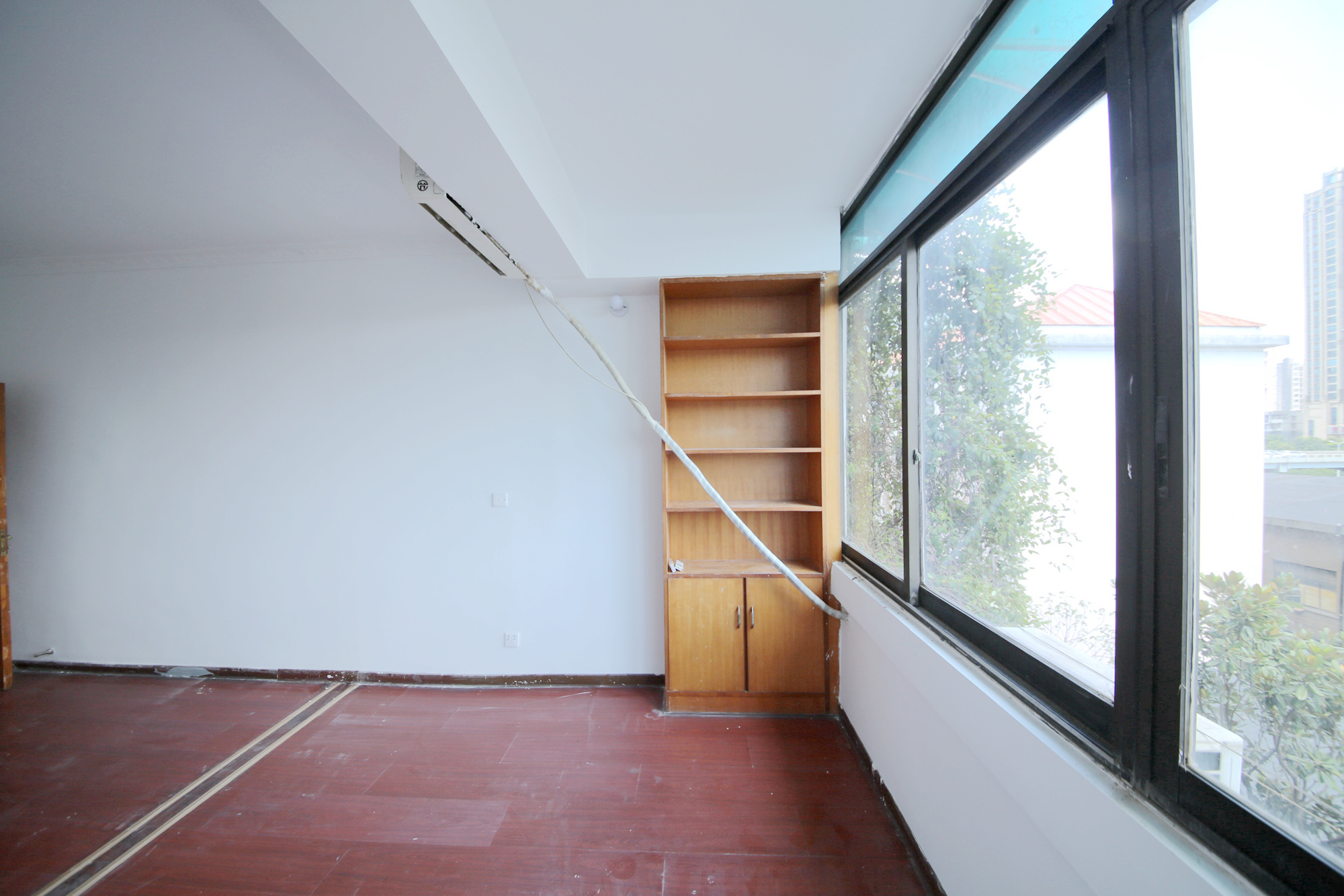 市直属机关宿舍  2室1厅1卫    57.0万阳台