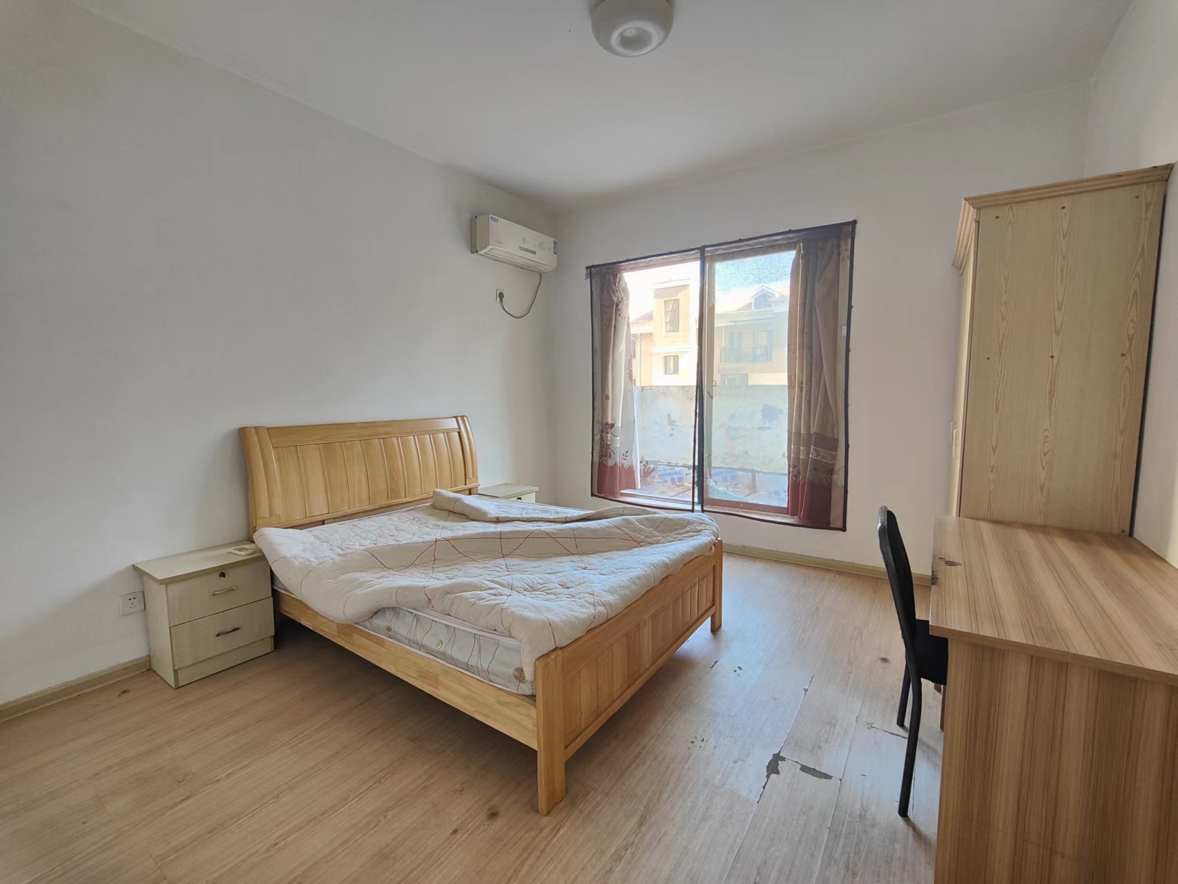 金色荷塘 3室2厅1卫 55.0万 金色荷塘 3室2厅1卫 55.0万客厅