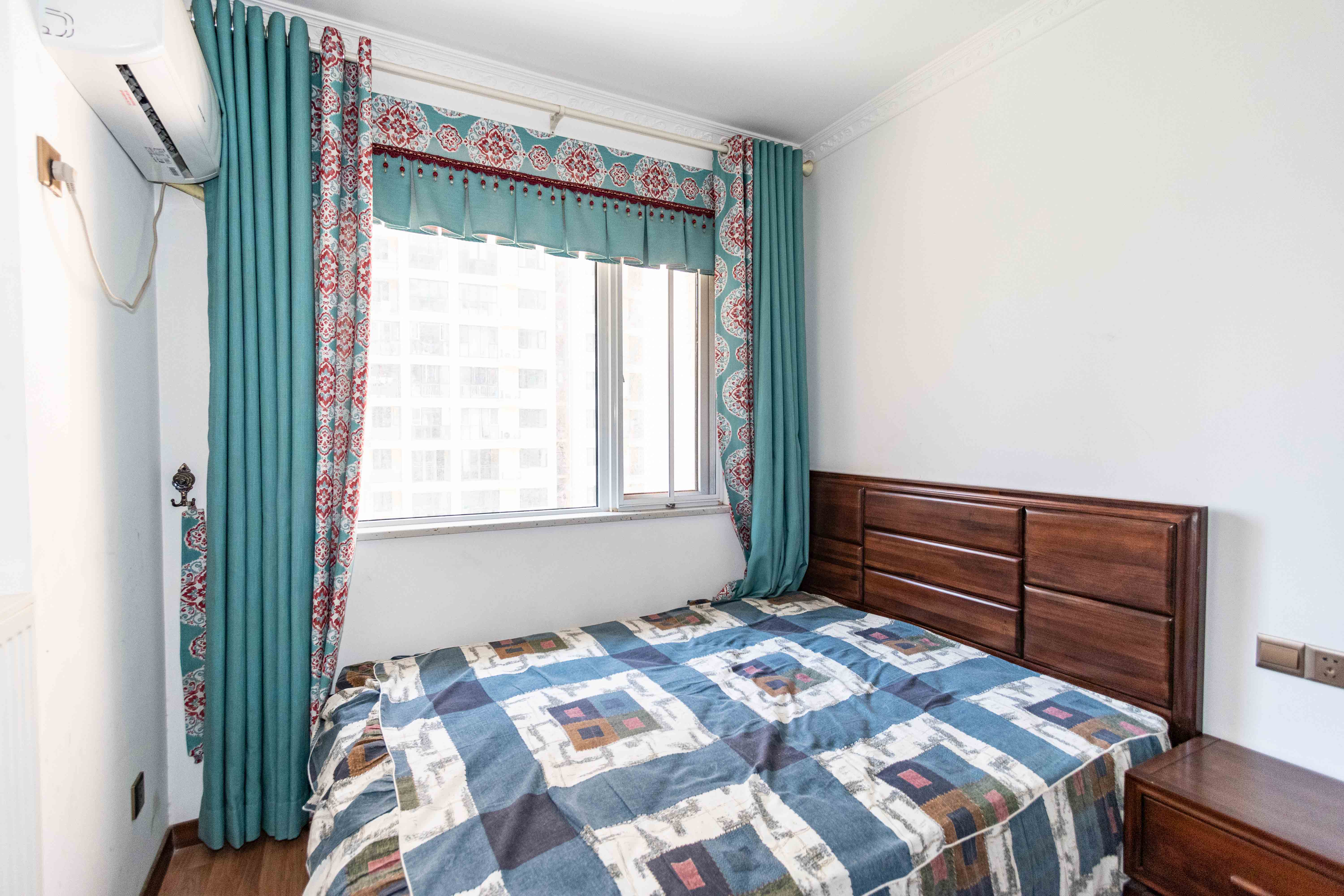 丽发新城  3室2厅2卫    88.8万卧室