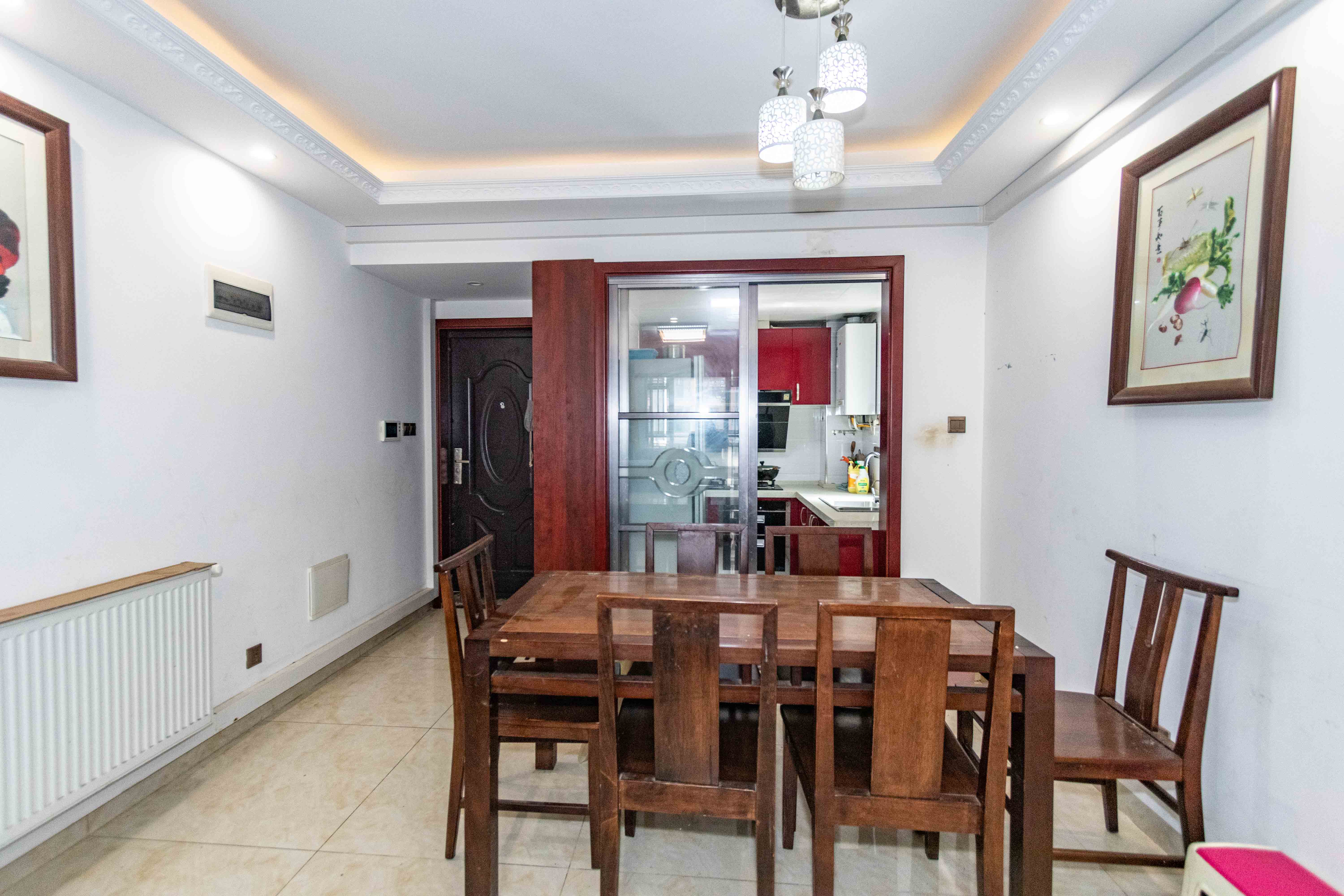 丽发新城  3室2厅2卫    88.8万客厅