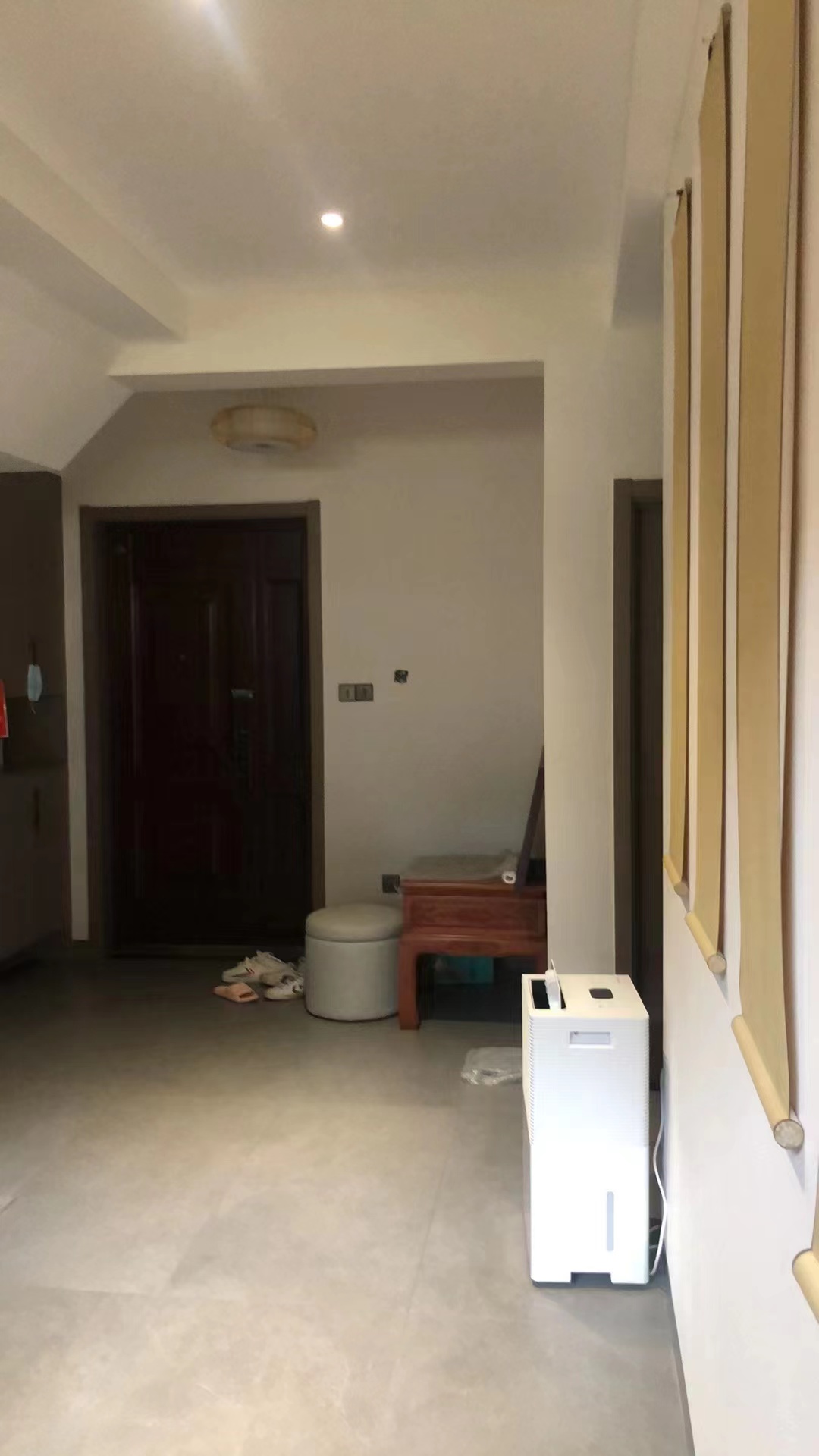 航空未名小区(北大资源) 6室3厅1卫 225.0万 航空未名小区(北大资源) 6室3厅1卫 225.0万客厅