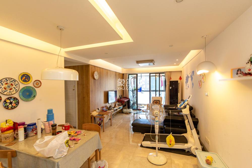 融科東南海  3室2廳2衛(wèi)   122.80萬(wàn)