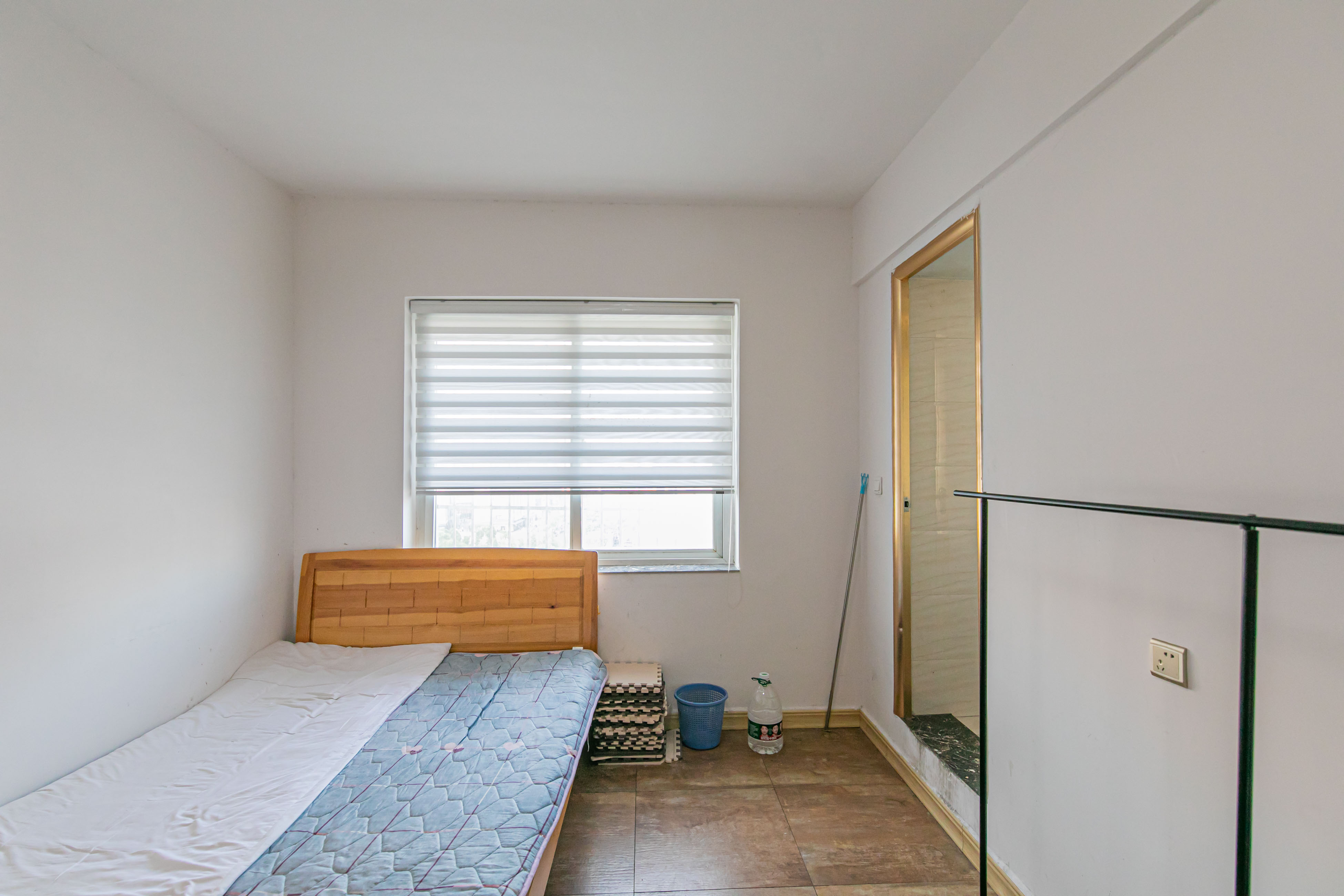 开源鑫苑 4室2厅2卫 105.0万 开源鑫苑 4室2厅2卫 105.0万卧室