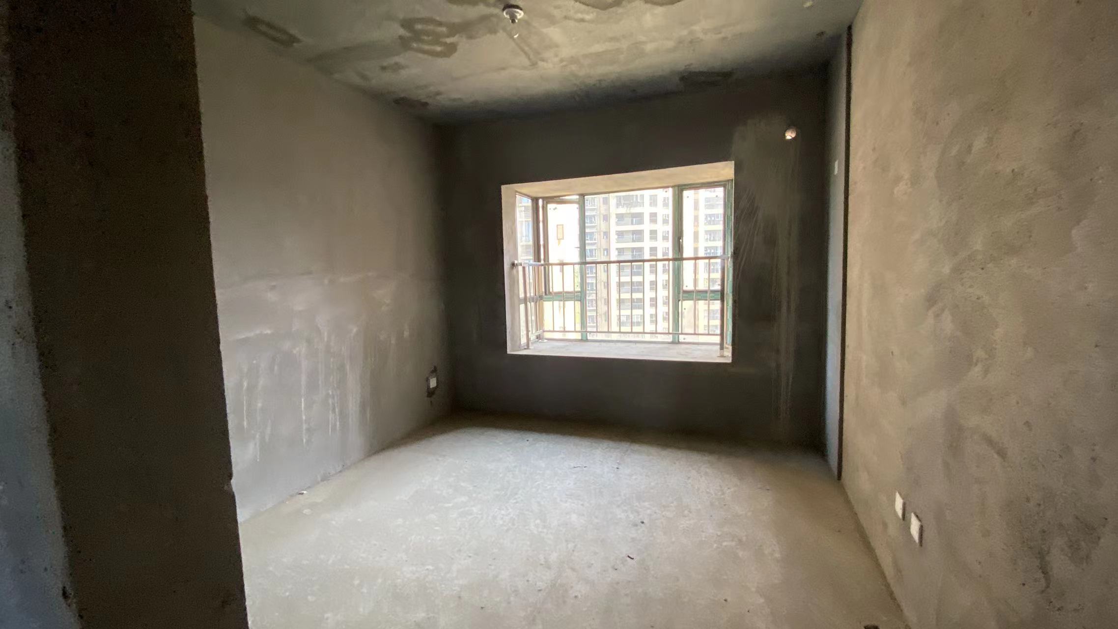 青龙湾(中央小镇)  3室2厅2卫    45.0万 青龙湾(中央小镇)  3室2厅2卫    45.0万客厅