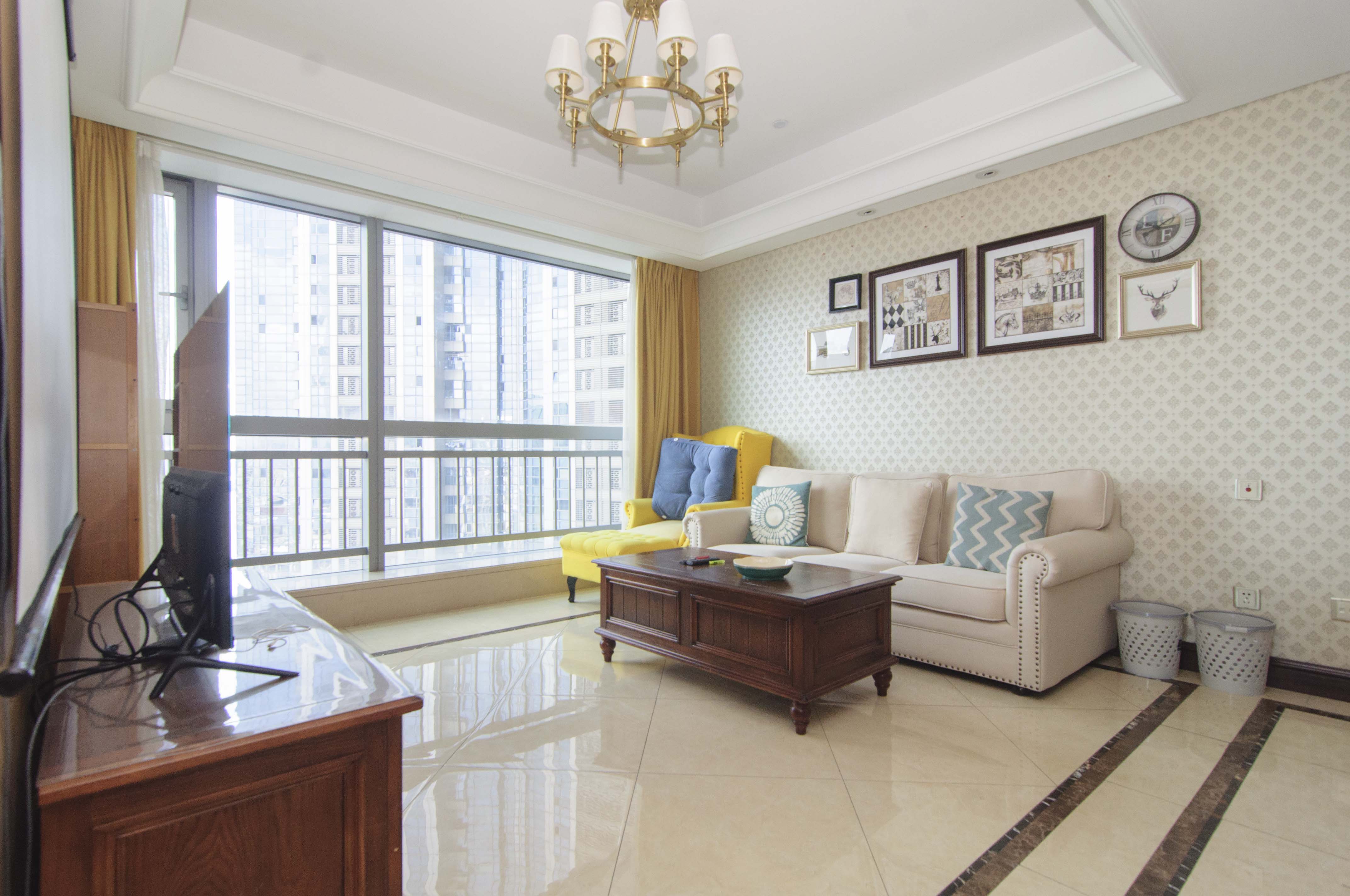 华远国际公寓  2室2厅1卫    235.0万客厅